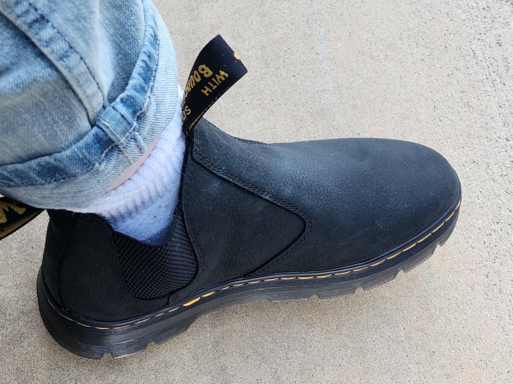 Dr. Martens unisex-adult Chelsea Boot customer photo 2
