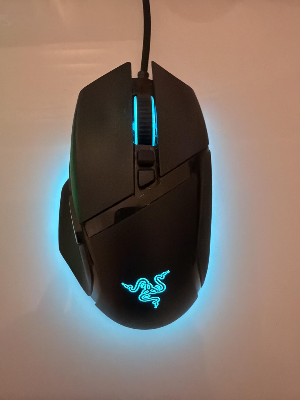 Razer Basilisk V3 Customizable Ergonomic Gaming Mouse: Fastest Gaming Mouse Switch - Chroma RGB Lighting - 26K DPI Optical Sensor - 11 Programmable Buttons - HyperScroll Tilt Wheel - Classic Black customer photo 2