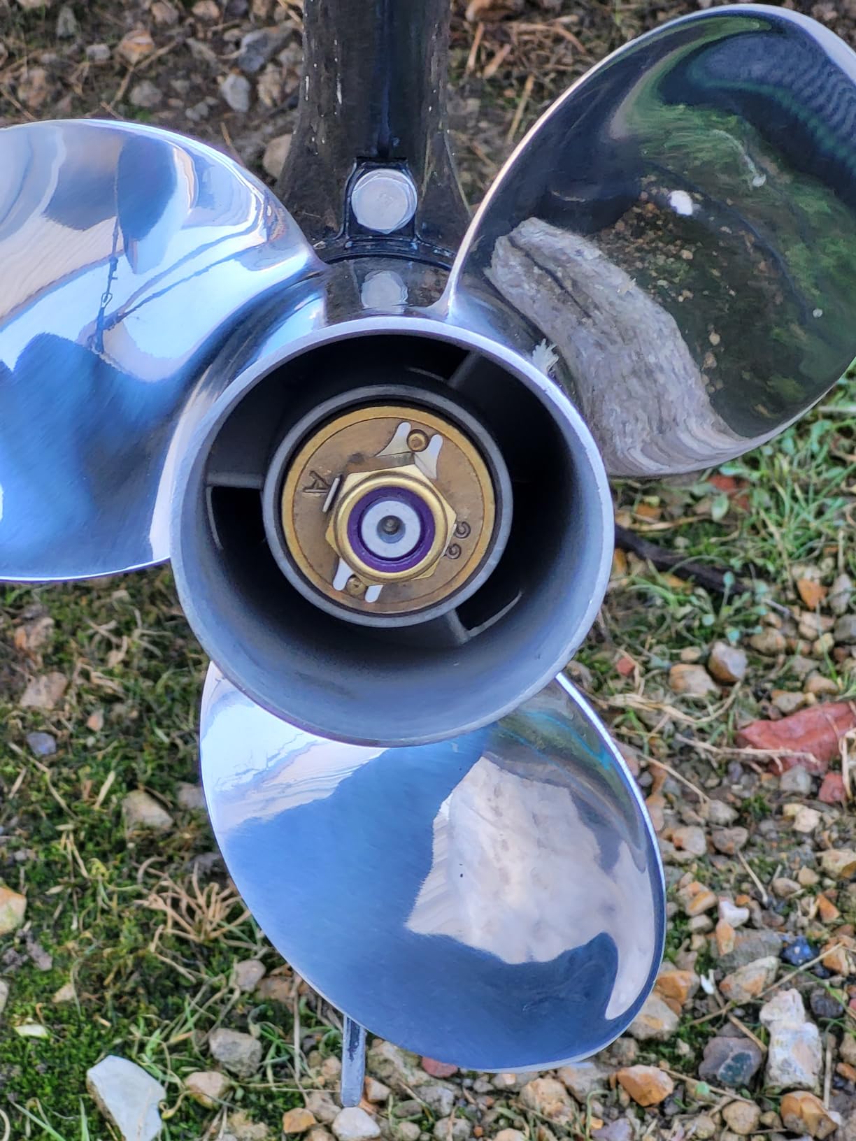 10 1/2 x 13 Stainless Steel Outboard Propeller for Mercury Engines 30-70 HP Reference No.48-816704A45, 13 Tooth, RH customer photo 2