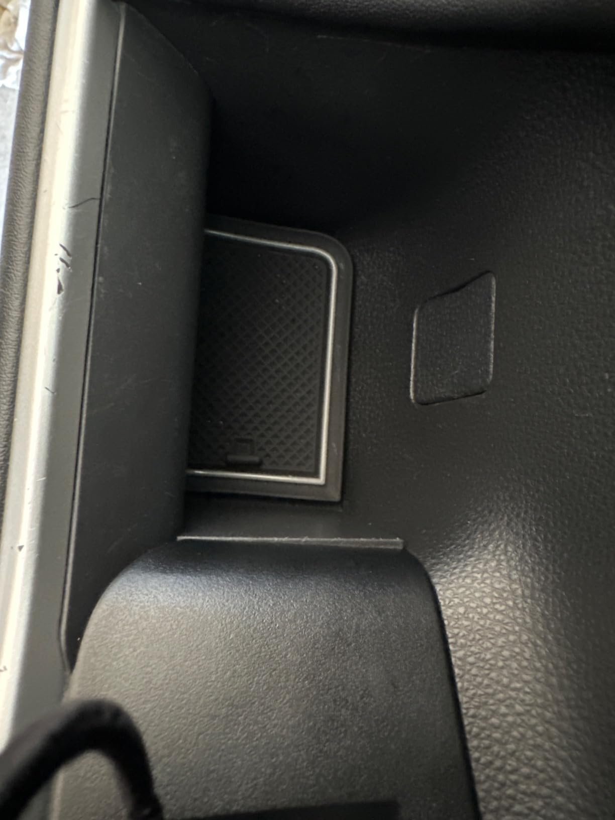 auovo Anti Dust Mats for Toyota Highlander 2026 2025 2024 2023 2022 2021 2020 Accessories Custom Cup Holder Insert Door Pocket Mats Center Console Interior Liners 24pc-Set customer photo 1