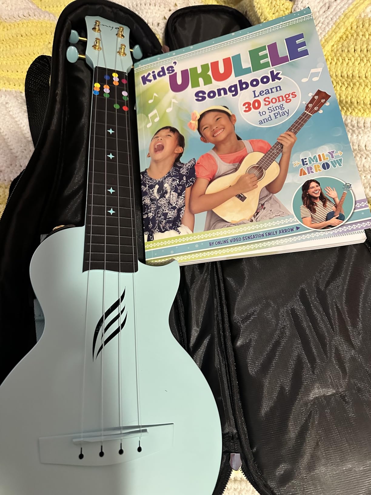 Enya NOVA U MINI 21-Inch Carbon Fiber Soprano Travel Ukulele, Black | Waterproof Body, Resists Humidity and Temperature Changes, 0.9 lb, Low-Action Setup, Beginner Kit: Case, Strap, Capo, Strings customer photo 2