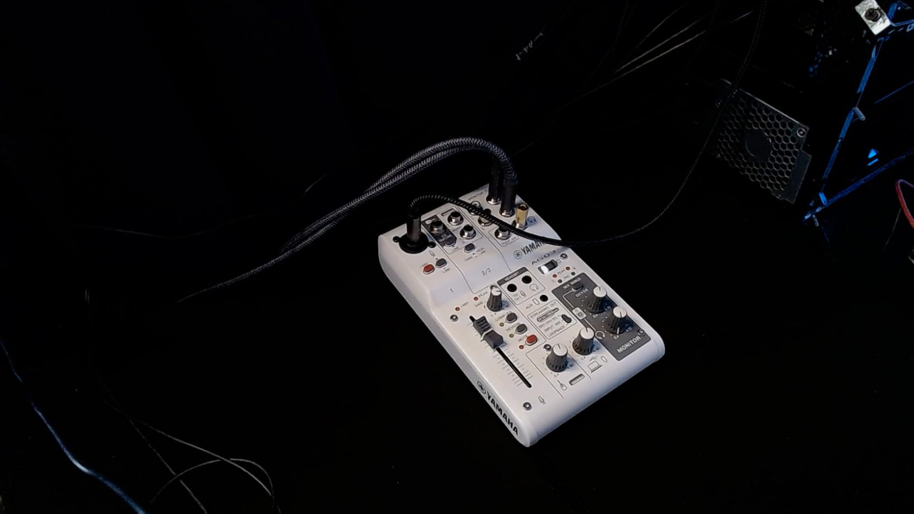 Yamaha AG03MK2 6-Channel Live Streaming Loopback Mixer/USB Interface with Steinberg Software Suite customer photo 1