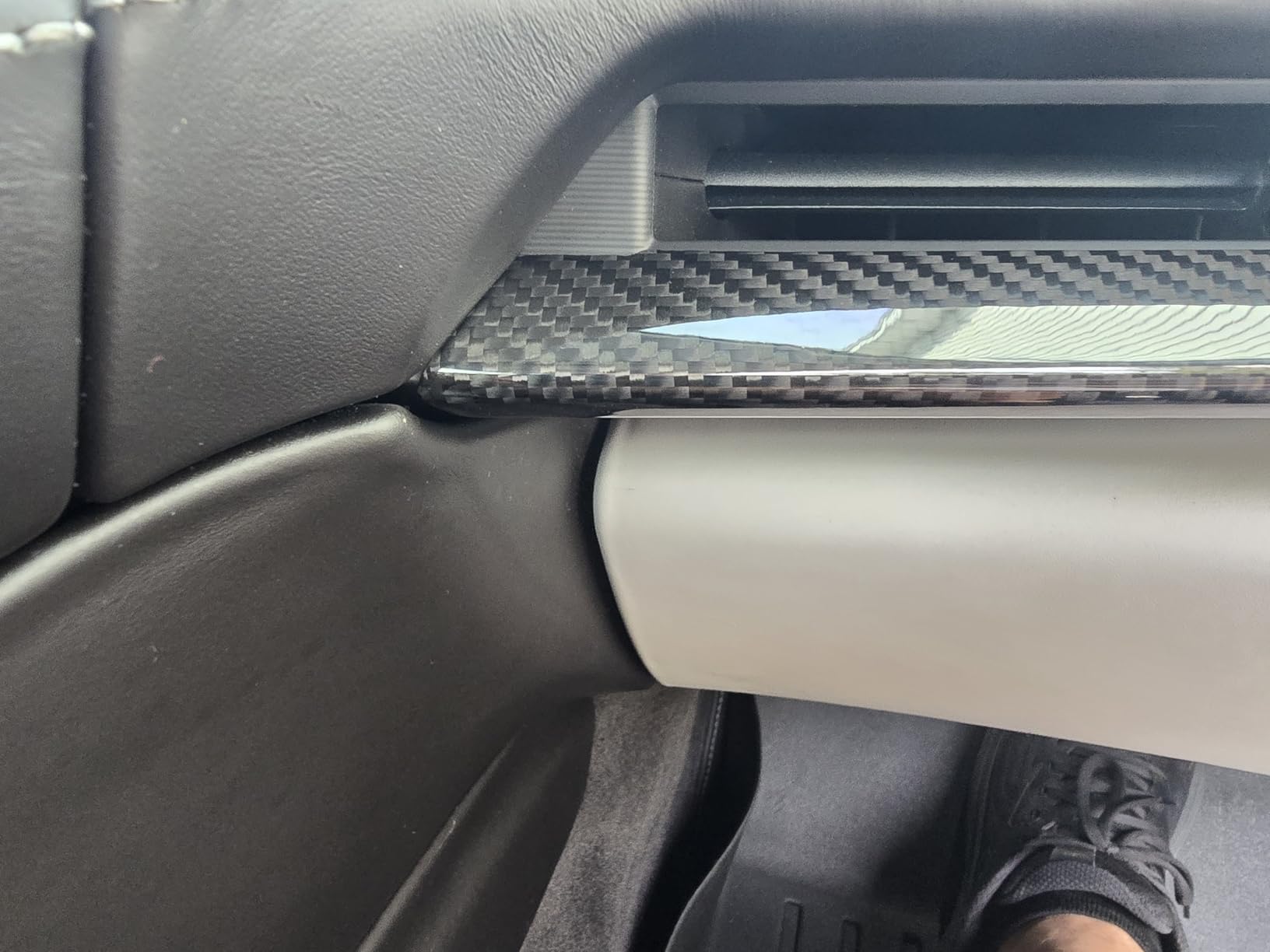 Genuine Carbon Fiber Dashboard Strip Trim for Corvette C8 Z51 Z06 ZR1 Coupe Convertible 2020-2025, Central Console Dash Board Cover customer photo 1