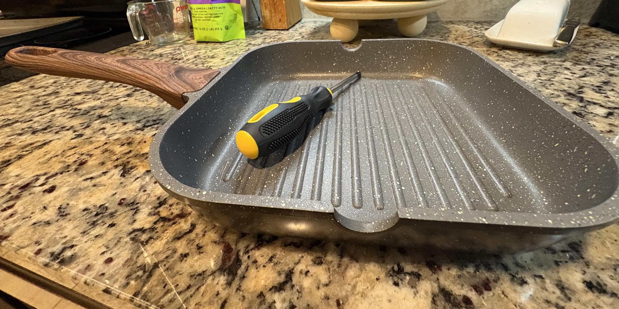 SENSARTE Nonstick Grill Pan for Stove Tops, Versatile Griddle with Pour Spouts, Square Big Cooking Surface, Durable Skillet Indoor & Outdoor Grilling. PFOA Free, 9.5 Inch customer photo 1