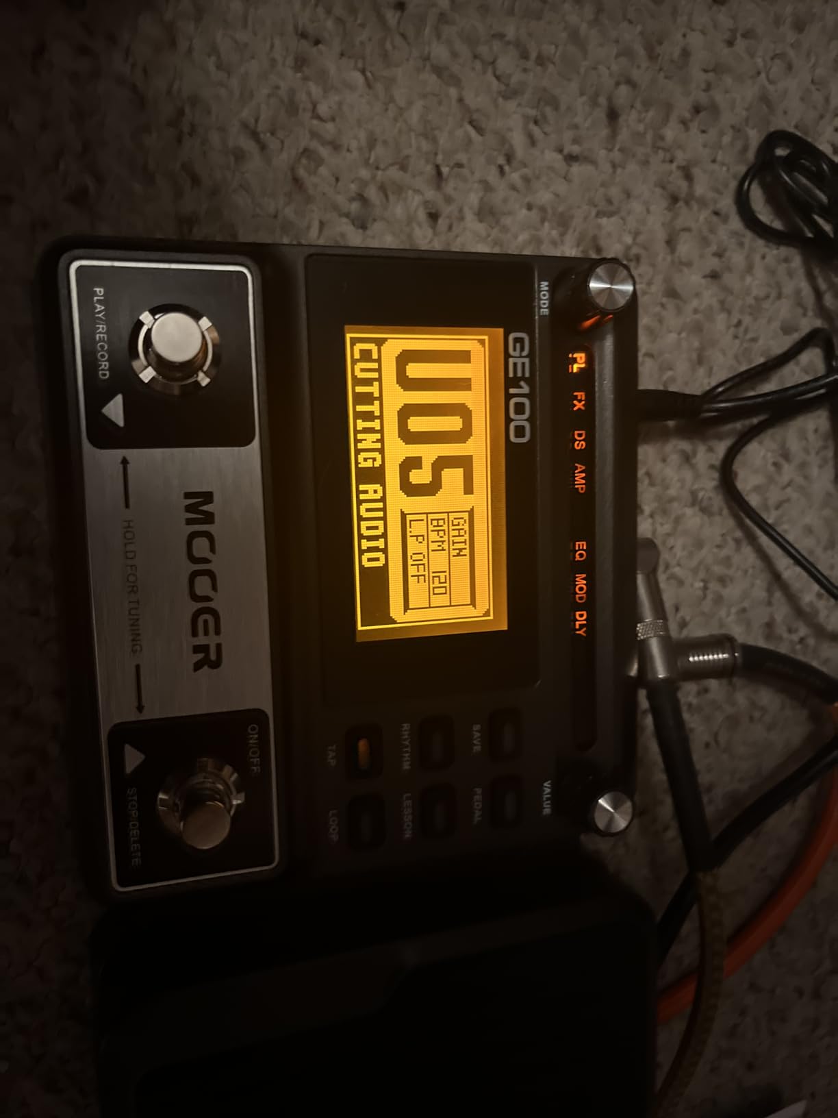 MOOER GE100 Multi-Effects Guitar Pedal 80 Presets, 66 Effects | 180 Second Loop, 40 Drum Rythm, Distortion, Expression Volume Wah Pedal, Tap Tempo, Headphone Out, LED Screen, Tuner customer photo 1