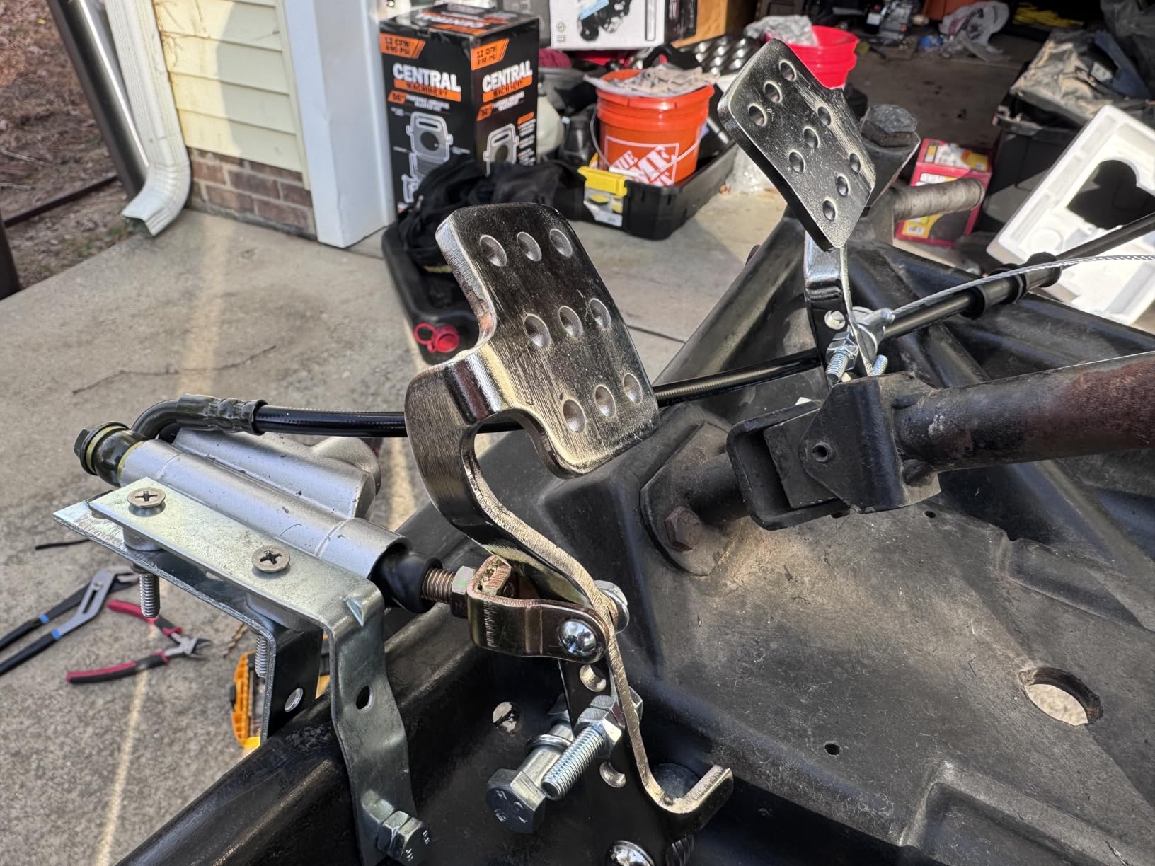 GREHUA Go Kart Pedals with Throttle Cable 71'' for 212cc 196cc 6.5hp Road Rocket Manco Kandi Carter Azusa Racing Go Kart Vintage Racing Drift Trike Heavy Duty Pedal Go Kart Parts - Silver customer photo 1