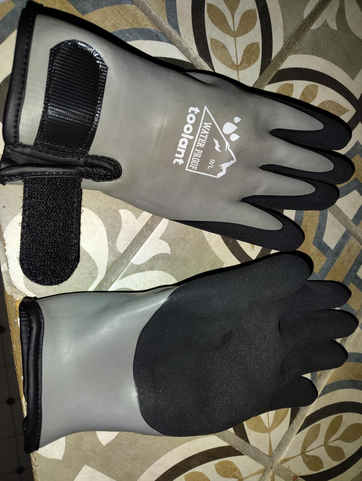 toolant 100% Waterproof Winter Work Gloves, Thermal Insulation with Grip | Touchscreen, Freezer Work for Men and Women, Cold Weather Work & Outdoor Tasks, Blue, Large customer photo 2
