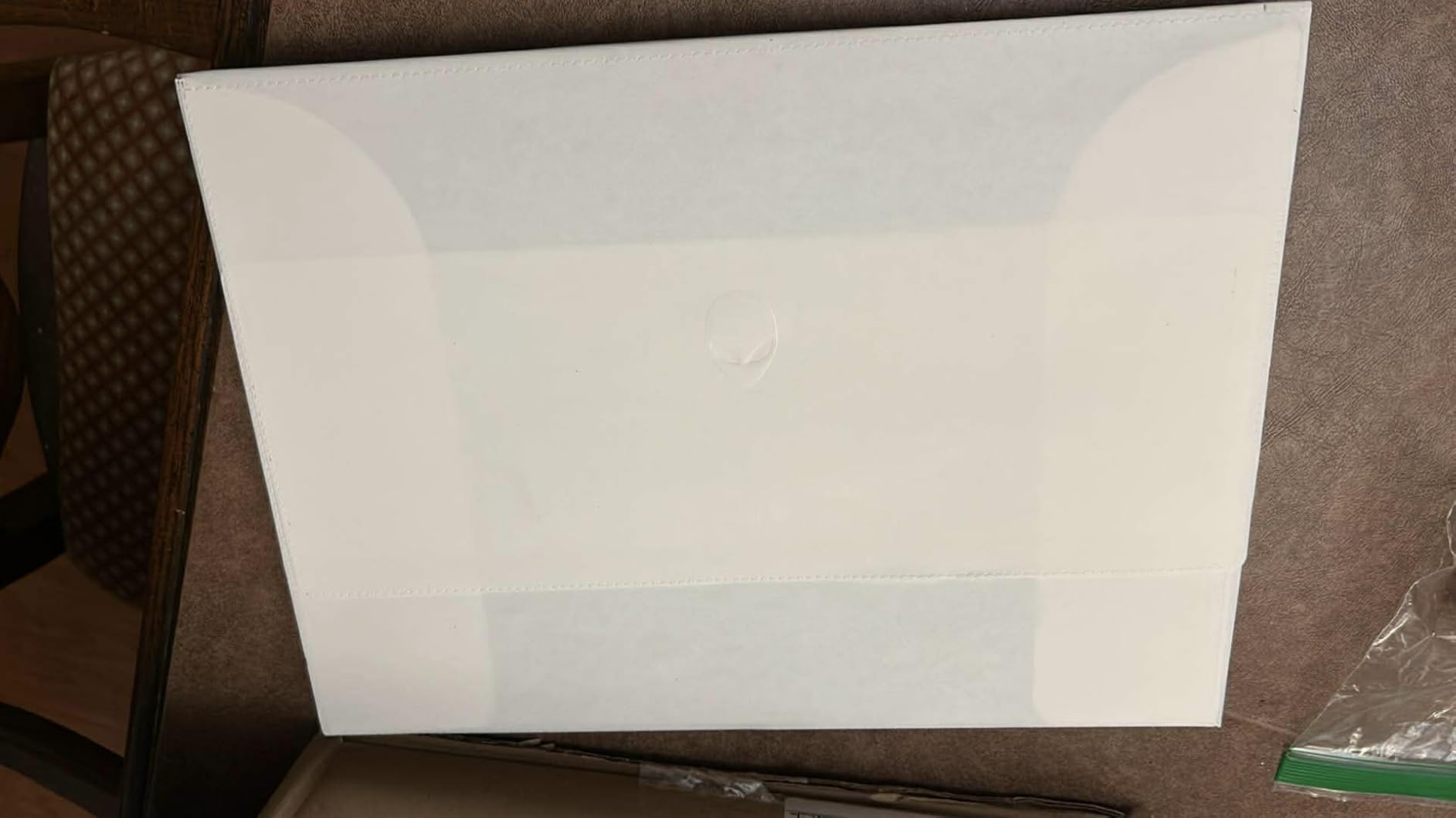 Alienware 16 Aurora Gaming Laptop, RTX 5050, Intel Core 7 240H | WQXGA 120Hz Display, 16GB DDR5 RAM, 1TB SSD, NVIDIA GeForce, Wi-Fi 7, Windows 11 Home, Blue customer photo 2