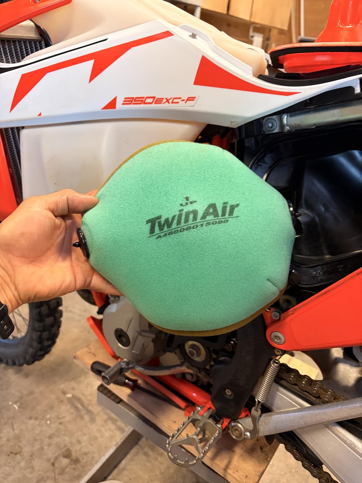 KTM Pre-Oiled Foam Air Filter (KTM 2023+) (125-500) - A46006015000A customer photo 2