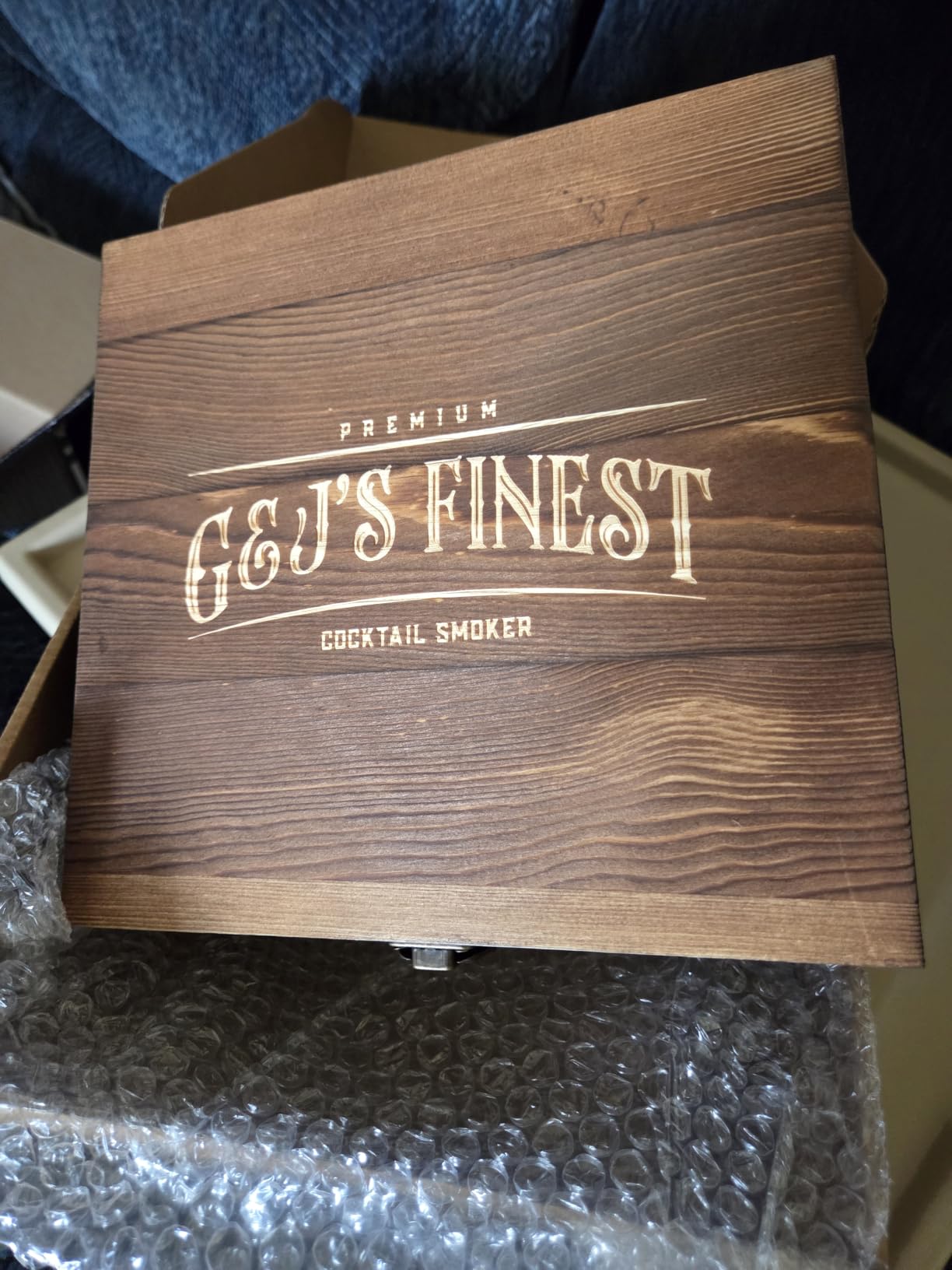 Mahogany Whiskey Smoker Kit with Quad Torch & Wood Box for Smoked Old Fashioned, Bourbon & Cocktail Drinks - 6 Chips, & Gift Set Infuser for Men, Husband, Boyfriend by G&J's Finest customer photo 1