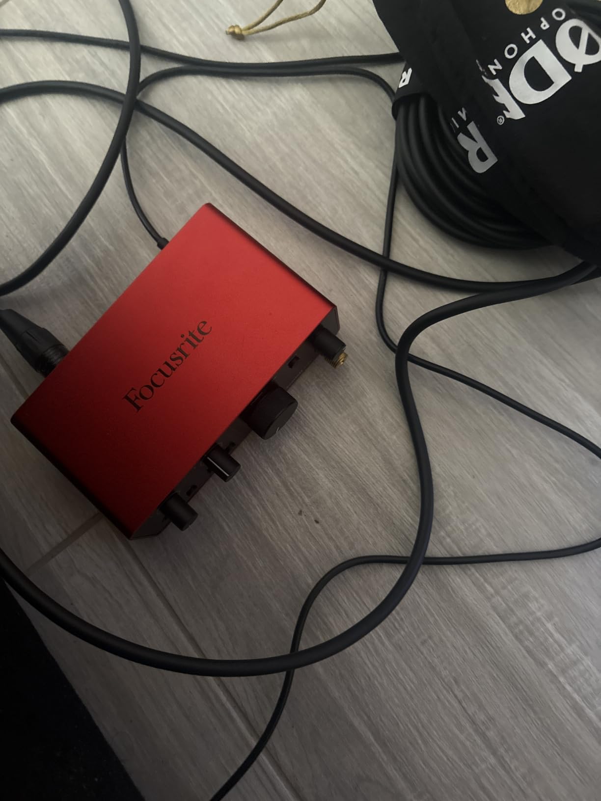 Focusrite Scarlett Solo 4th Gen USB Audio Interface, for the Guitarist, Vocalist, or Producer customer photo 2