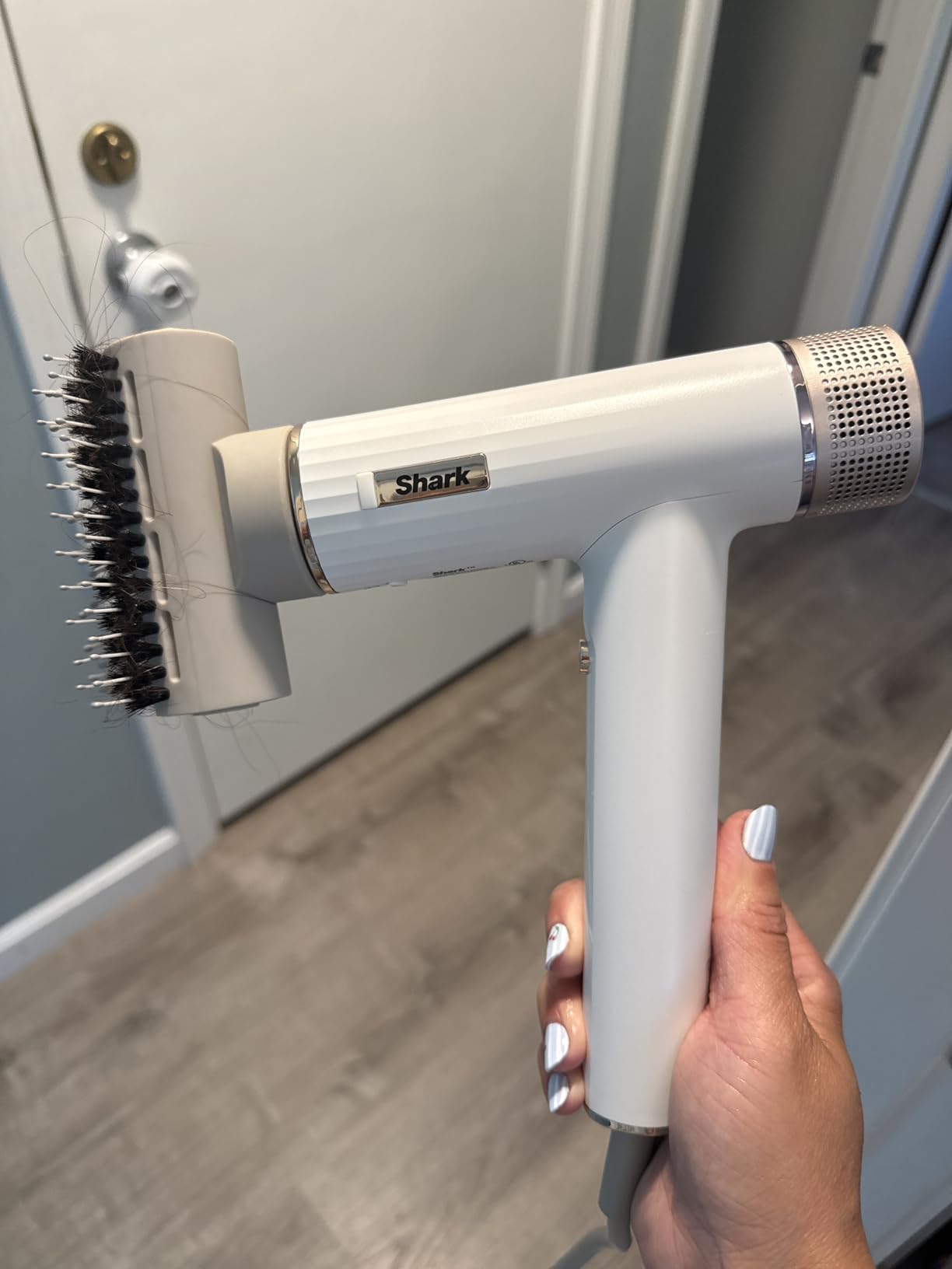 Shark SpeedStyle Hair Dryer, 3 Styling Tools, Fine to Medium Hair, HD331 | QuickSmooth Brush & Turbo Concentrator, RapidGloss Finisher for Shine, Wet-to-Dry Ultra-Fast, Less Frizz customer photo 1