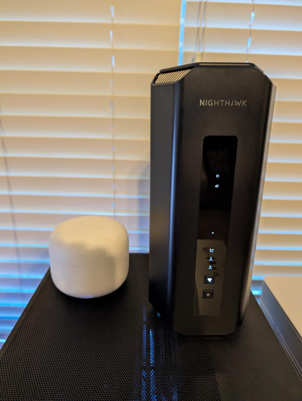 NETGEAR Nighthawk Tri-Band WiFi 7 Router (RS700S) - Router Only- BE19000 Wireless Speed (up to 19 Gbps) - 10 Gig Internet Port - Covers up to 3,500 sq. ft. - 1-Year Armor & Free Expert Help customer photo 1