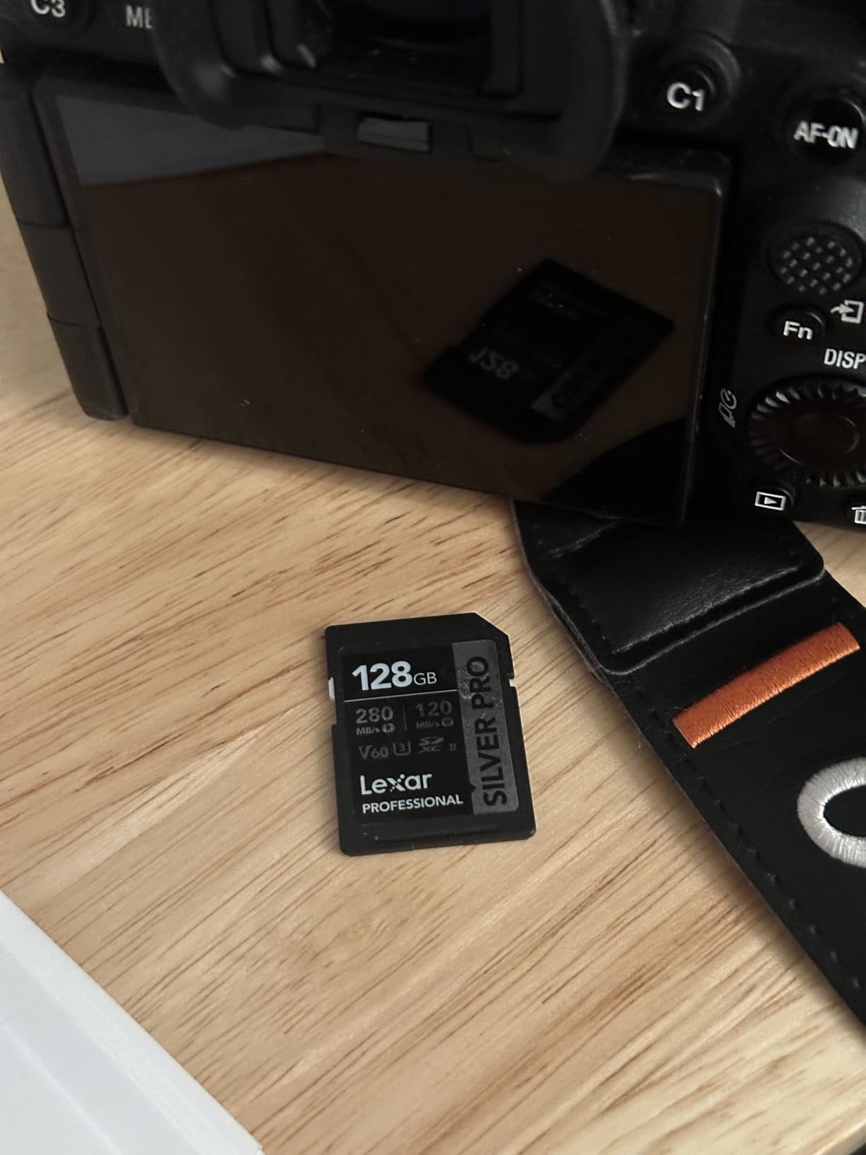 Lexar 256GB Silver PRO SDXC UHS-II Memory Card - V60, 280MB/s Read, 4K customer photo 1
