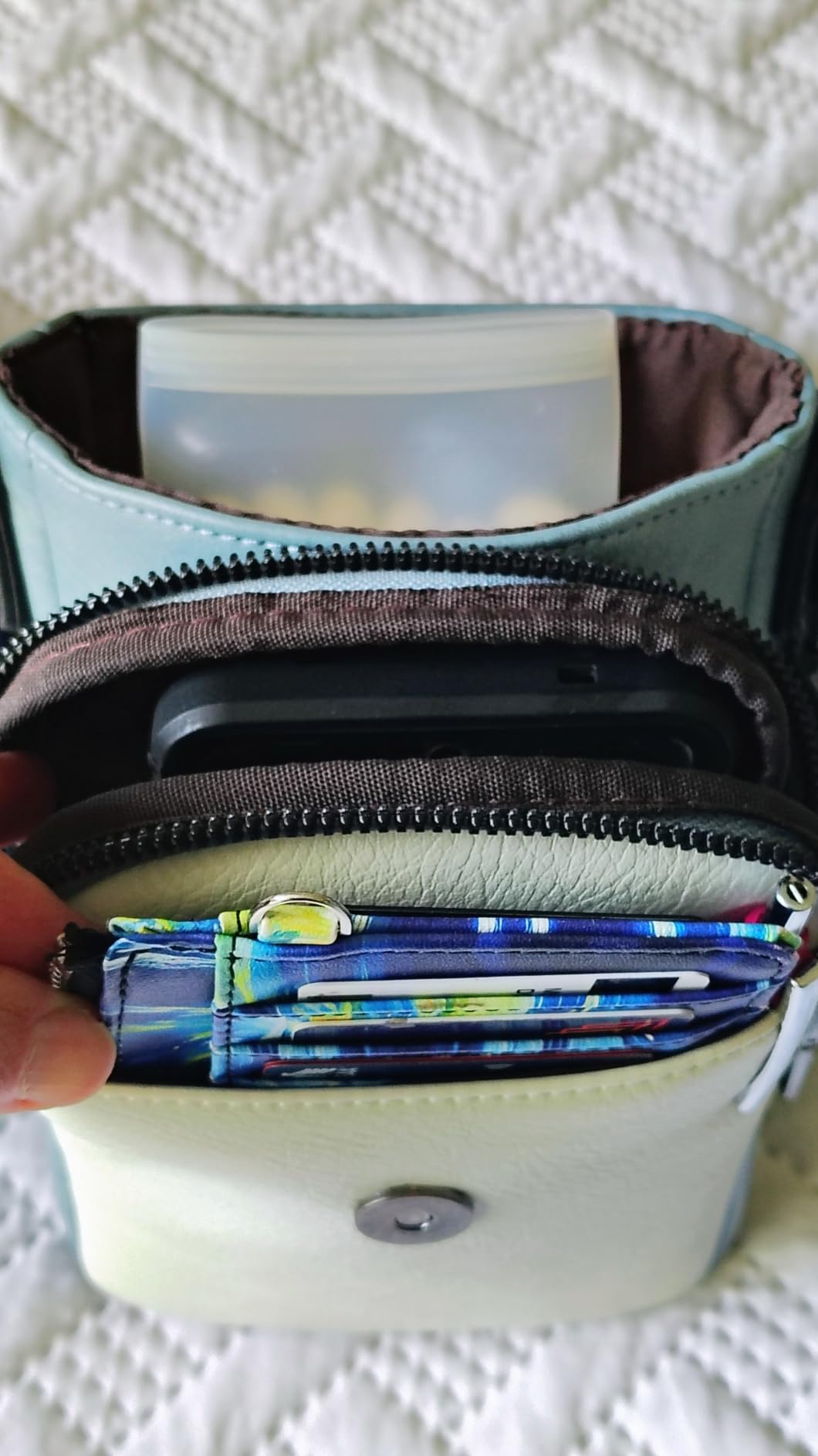 POIUGOYA Crossbody Bags for Women,Small Crossbody Purse with Triple Compartments,Cell Phone Wallet with Card Slots for Travel customer photo 1