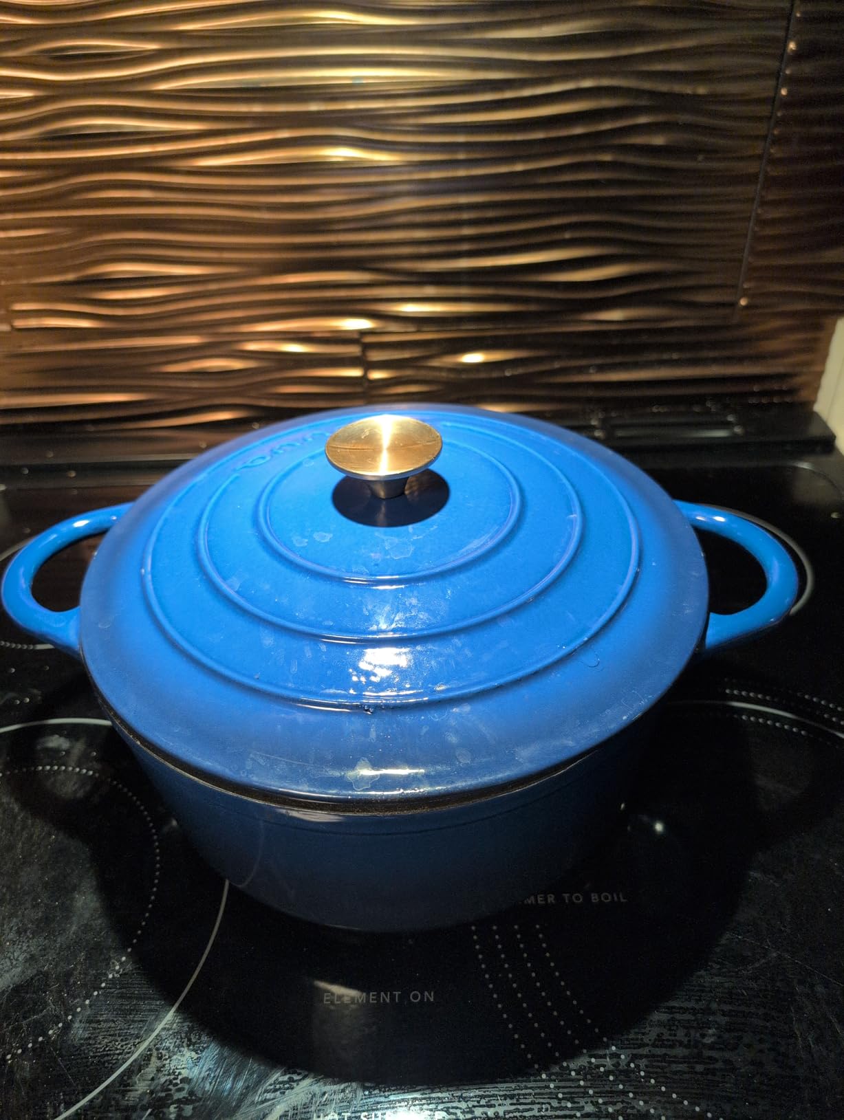 Nuovva Enamelled Cast Iron Dutch Oven Pot with Lid - 6.4 Quart Non Stick Casserole Pot - Heavy Duty & Oven Safe up to 500° F for Bread Baking, Braising, Stews, Roasting - 28cm Dark Blue customer photo 2