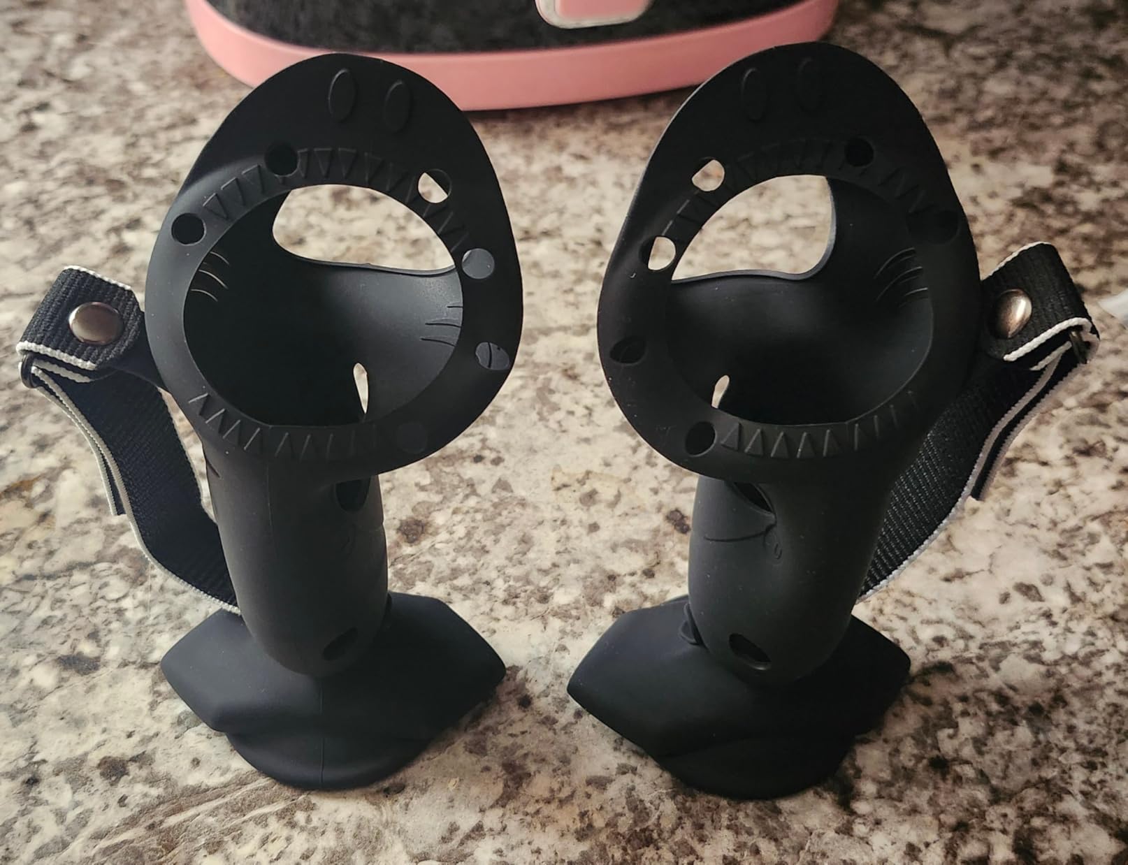 APEXINNO Controller Grips Cover for Meta Quest 3/3S Accessories, Battery Opening Cover with Suction Cup Handle Grip customer photo 1