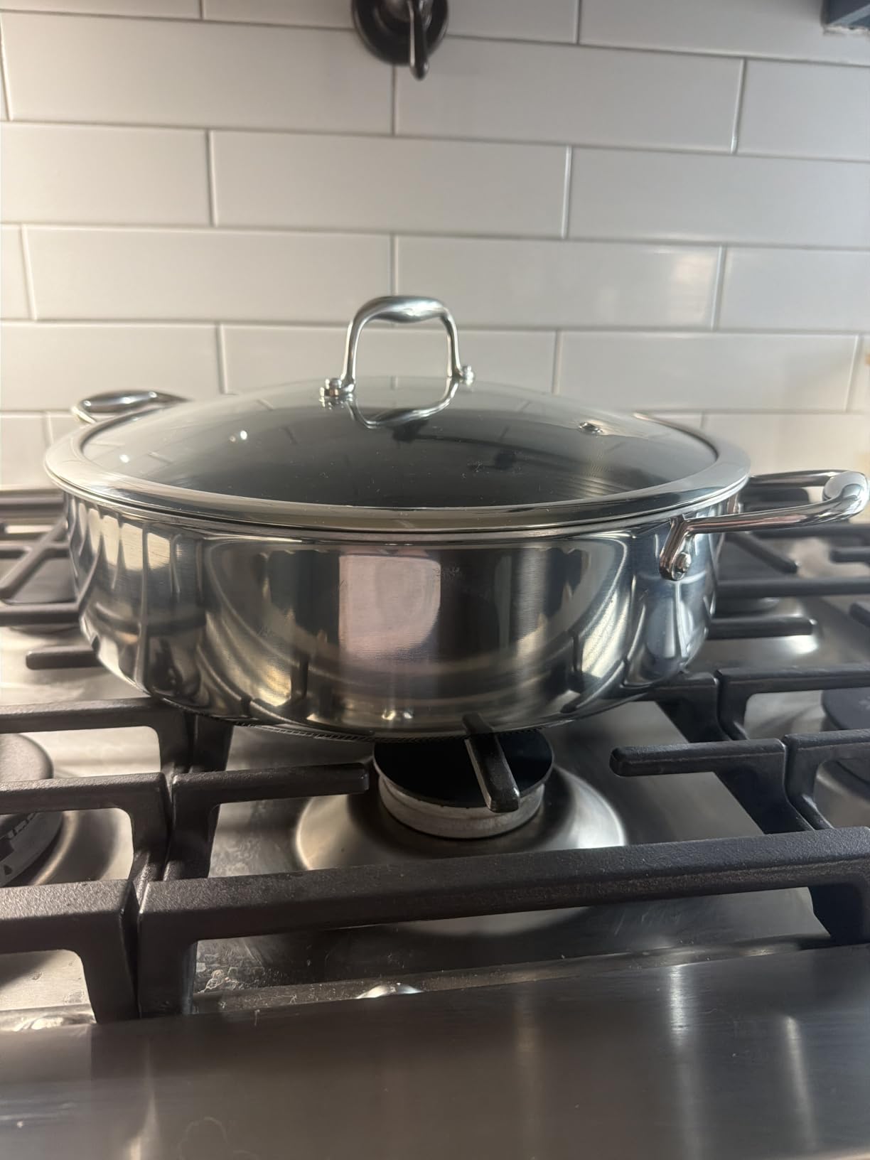 HexClad 5.5 Qt Hybrid Nonstick Deep Sauté Frying Pan & Lid, Induction Ready, Stay-Cool Handles, Dishwasher and Oven Safe up to 900°F, Compatible with All Cooktops customer photo 1