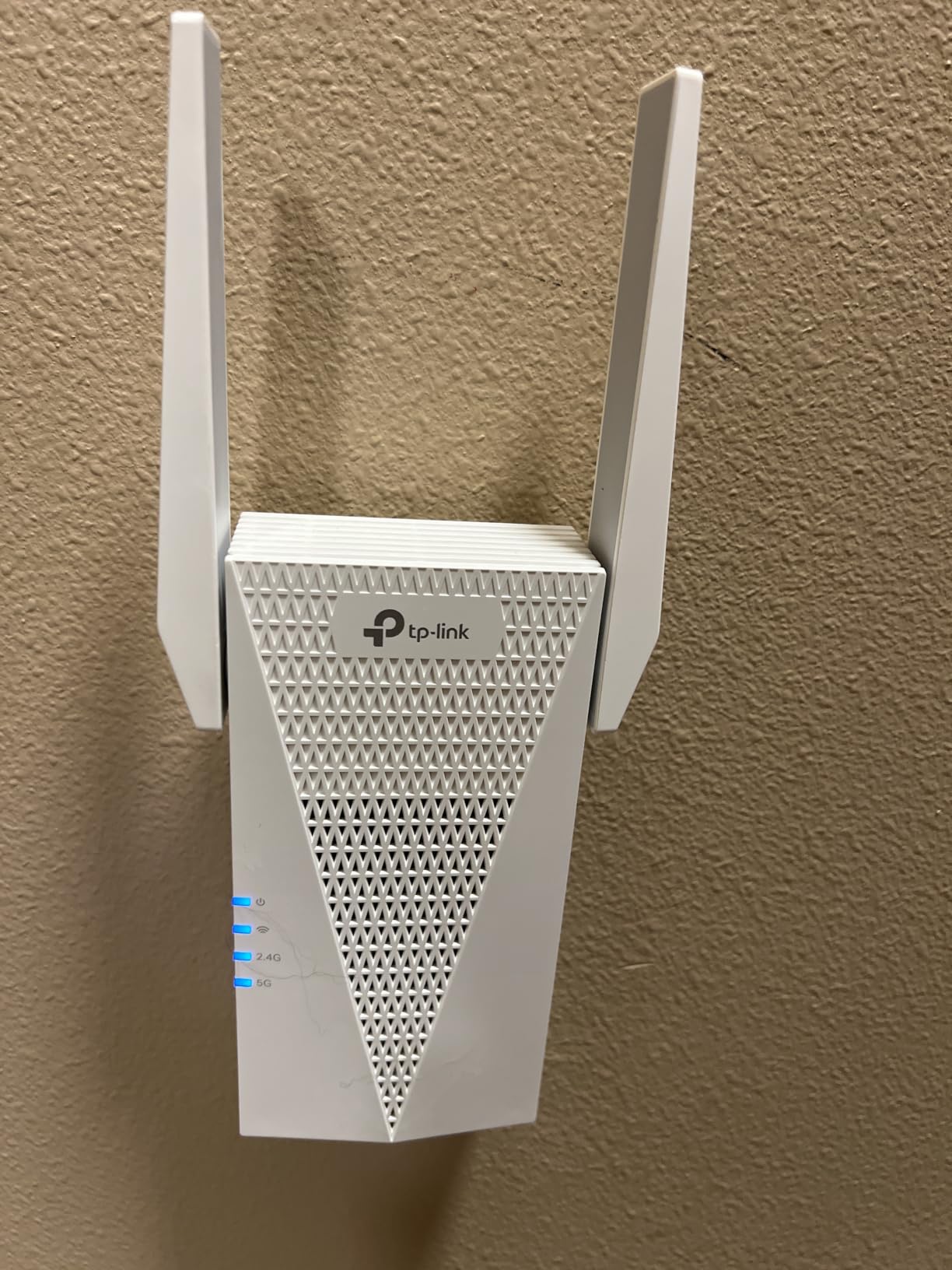 TP-Link RE615X AX1800 WiFi 6 Range Extender w/Ethernet Port | 1.8G Dual-Band Wireless Repeater Amplifier | Up to 2100 Sq. Ft., 64 Devices | Internet Signal Booster | APP Setup | EasyMesh Compatible customer photo 2