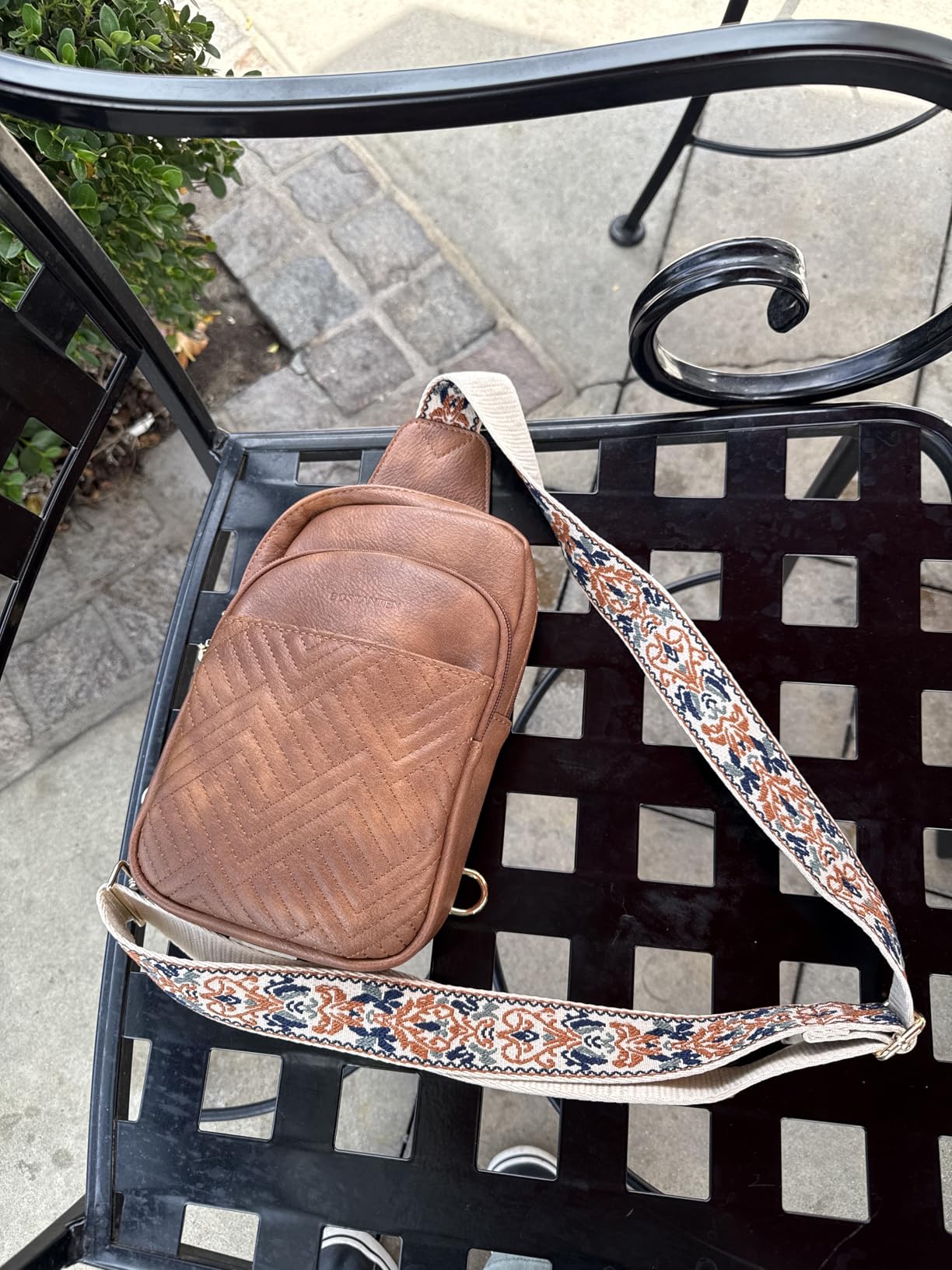 BOSTANTEN Sling Bag Quilted Crossbody Bags for Women Cross Body Purse Leather Fanny Pack with Adjustable Guitar Strap customer photo 2