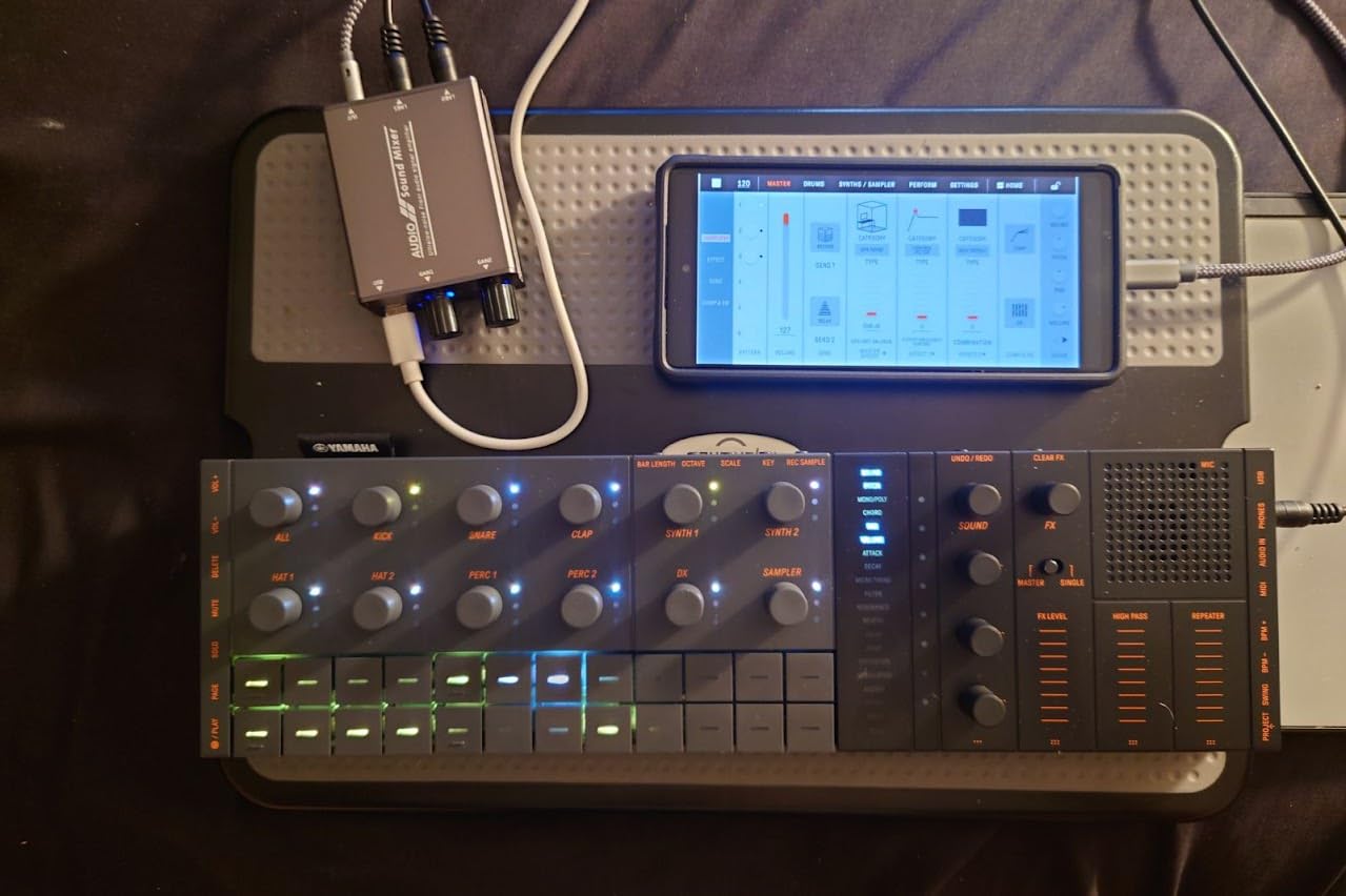 Yamaha SEQTRAK Mobile Music Ideastation, Advanced Sequencer, Onboard Sampling, Built-In Speakers and Microphone, Black customer photo 2