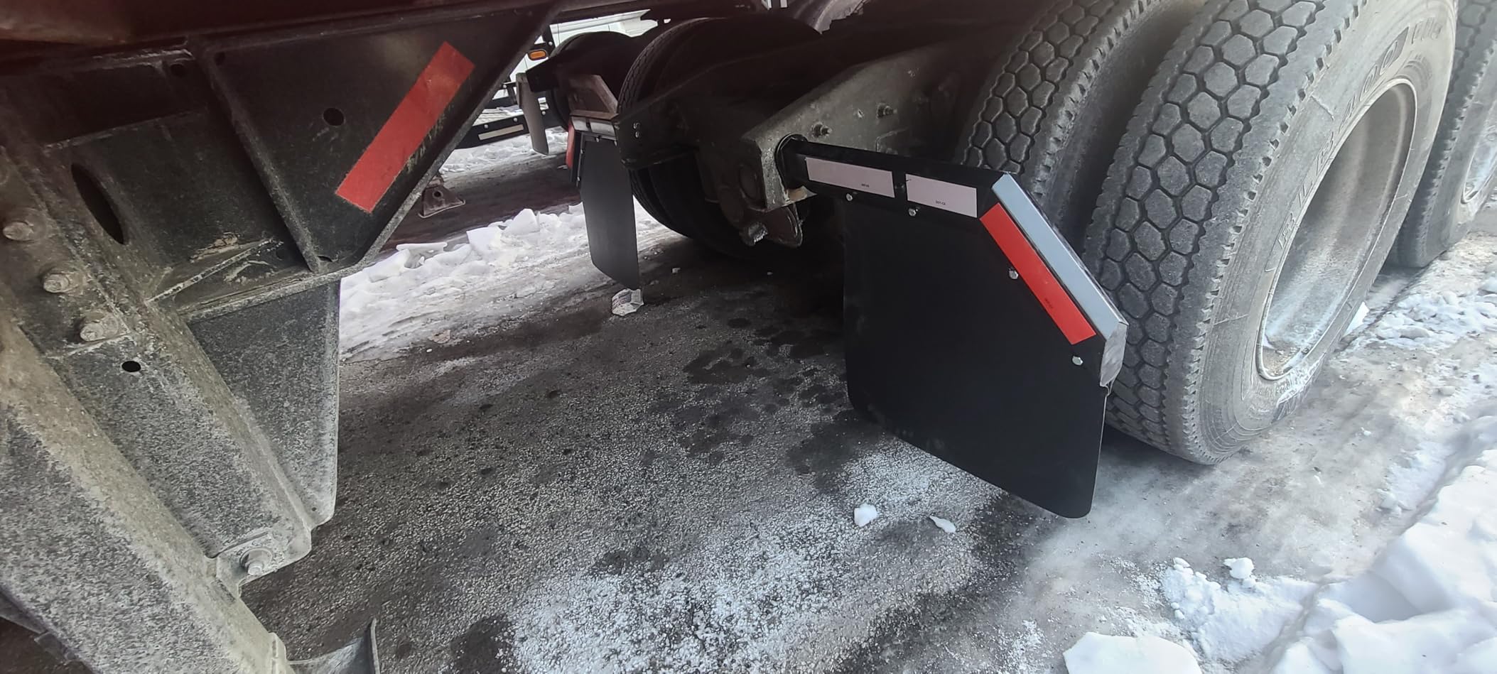 Black Angled Spring Loaded Mud Flap Hanger Bracket Mudflap Holder Set 1-1/8