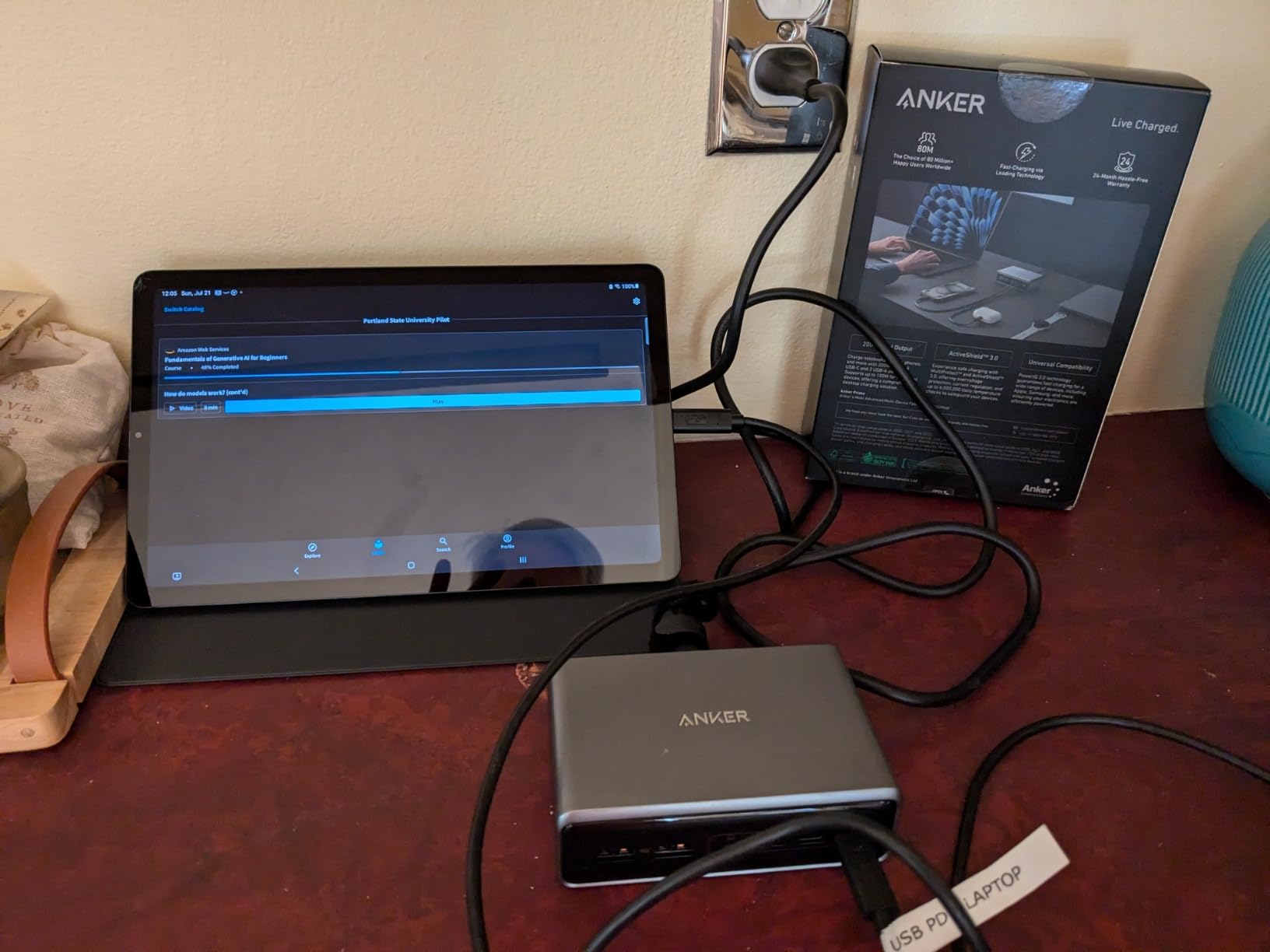 Anker Prime Charging Station, 200W 6-Port GaN Desktop Charger | Fast Charging USB C Charger for Multiple Devices, Compatible with iPhone, Galaxy, MacBook, Dell and More customer photo 1