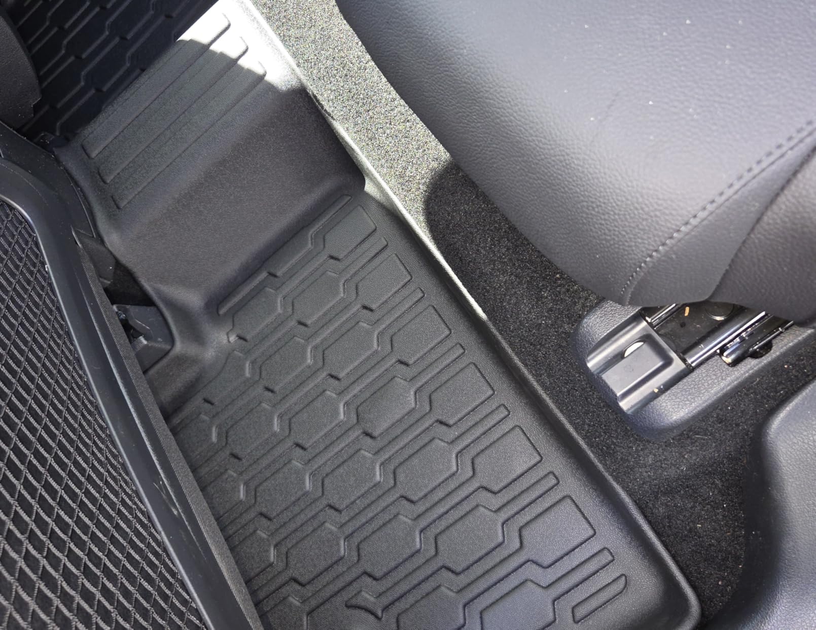 Floor Mats Compatible with 2011-2023 Dodge Charger RWD & Chrysler 300 Rear-Wheel Drive ONLY, All Weather TPE Floor Liners, Custom Fit Car mats, 1st & 2nd Row, Black customer photo 2