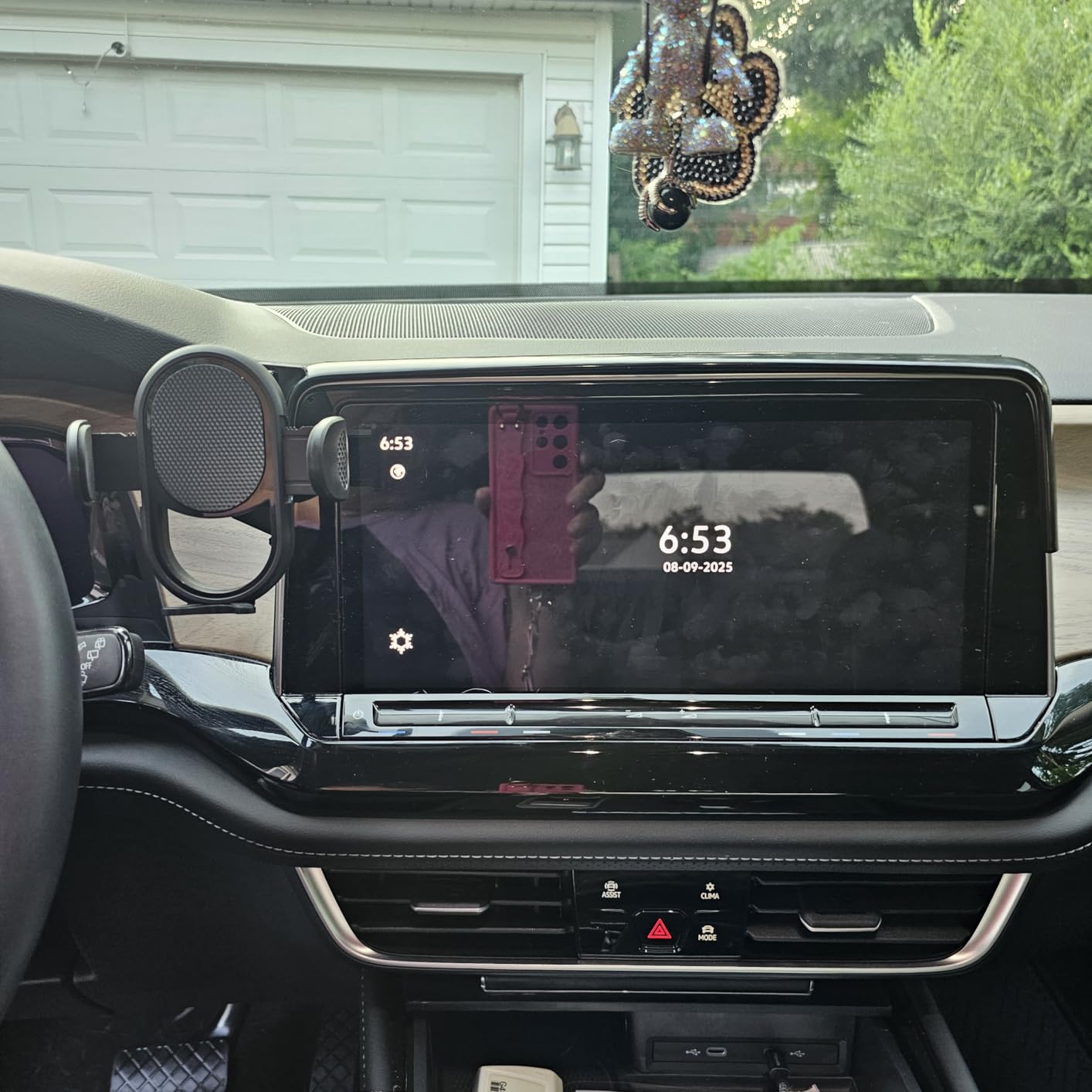 Autorder Car Phone Holder for 2020-2022 KIA Telluride Accessories 10.25-Inch Cell Phone Mount with Dash Organizer Hands-Free 360 Degree Rotation customer photo 1
