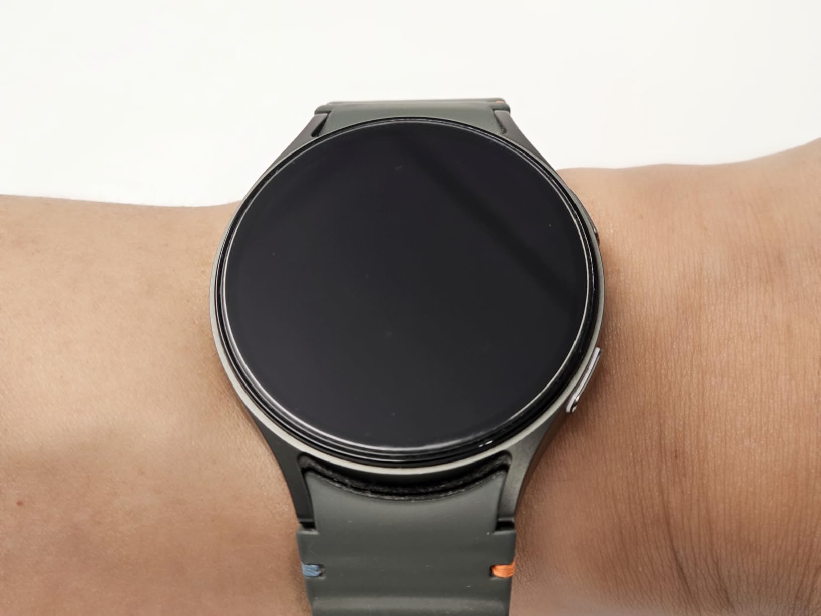 Samsung Galaxy Watch 7 40mm Bluetooth AI Smartwatch w/Energy Score, Wellness Tips, Heart Rate Tracking, Sleep Monitor, Fitness Tracker, 2024, Cream customer photo 2