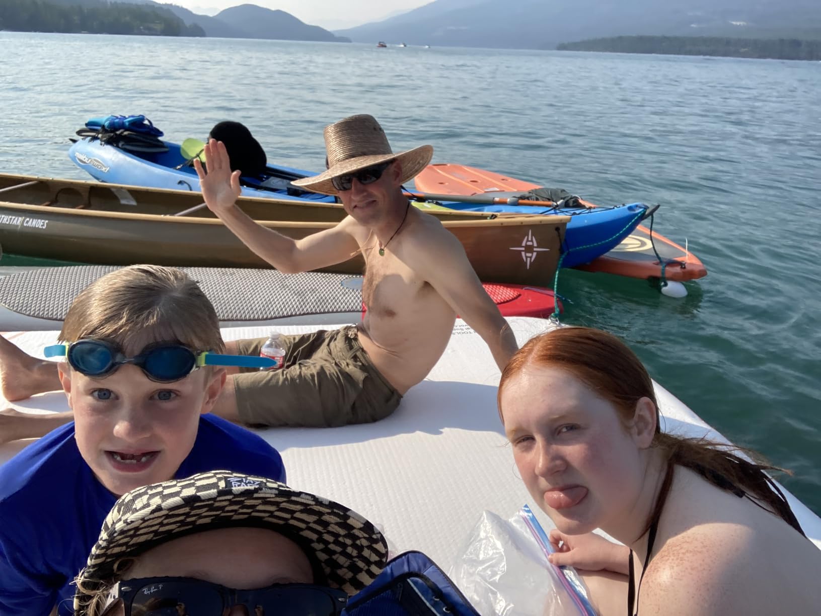 VEVOR Inflatable Floating Dock, Inflatable Dock Platform, Non-Slip Air Dock Platform with Portable Carrying Bag & Detachable Ladder, Floating Platform Island Raft for Pool Beach Ocean customer photo 4
