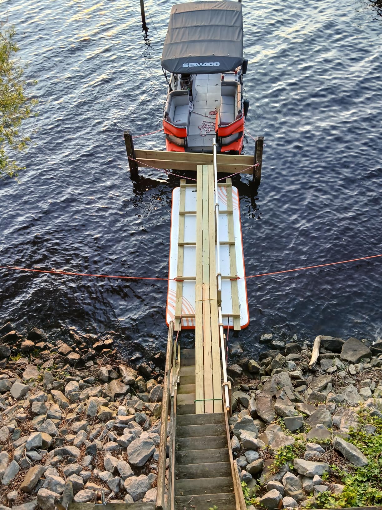 VEVOR Inflatable Floating Dock, Inflatable Dock Platform, Non-Slip Air Dock Platform with Portable Carrying Bag & Detachable Ladder, Floating Platform Island Raft for Pool Beach Ocean customer photo 5