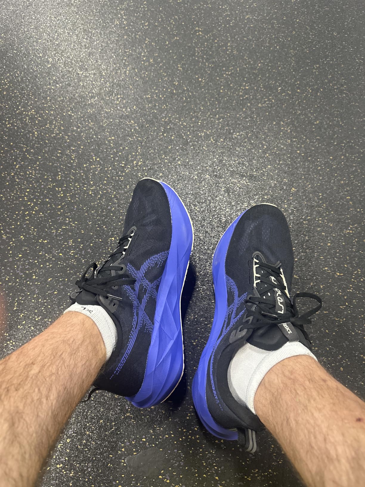 ASICS Men's NOVABLAST 5 Running Shoes customer photo 1