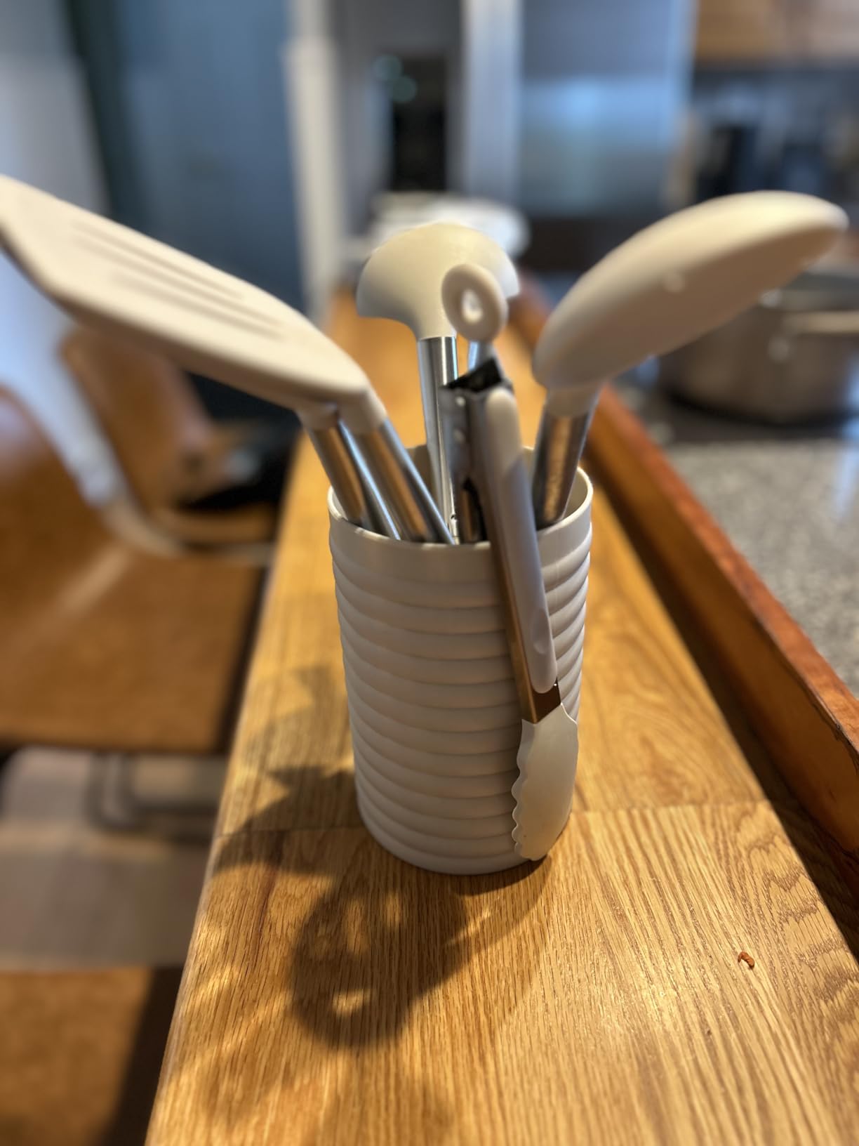 Home Hero 10-Piece Stainless Steel Kitchen Utensil Set with Wooden Handle | Ergonomic Wood Handle Stainless Steel Kitchen Utensils - Rust-Resistant, Nonstick Safe with Storage Holder (10-Piece) customer photo 2