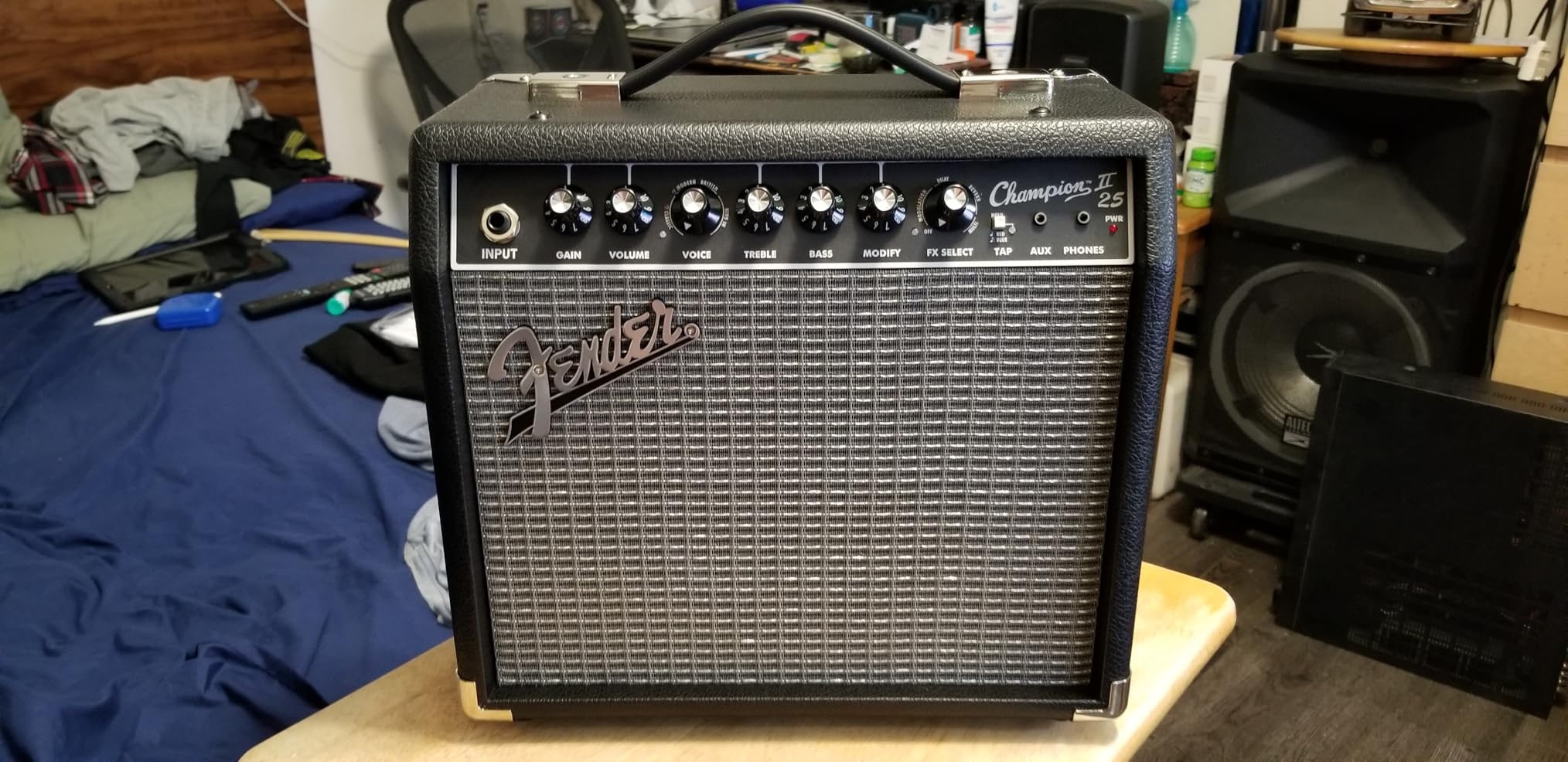 Fender Champion II 25 Electric Guitar Amplifier, 25-Watt Combo Amp with 8