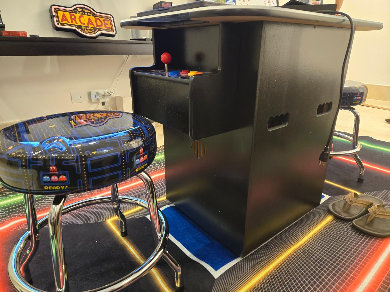 Doc and Pies Arcade Factory 516-Game Full Size Cocktail Arcade Machine - 2 Player Retro Arcade Table with LCD Screen, Joysticks & Buttons - Classic Arcade Cabinet for Home or Game Room customer photo 1