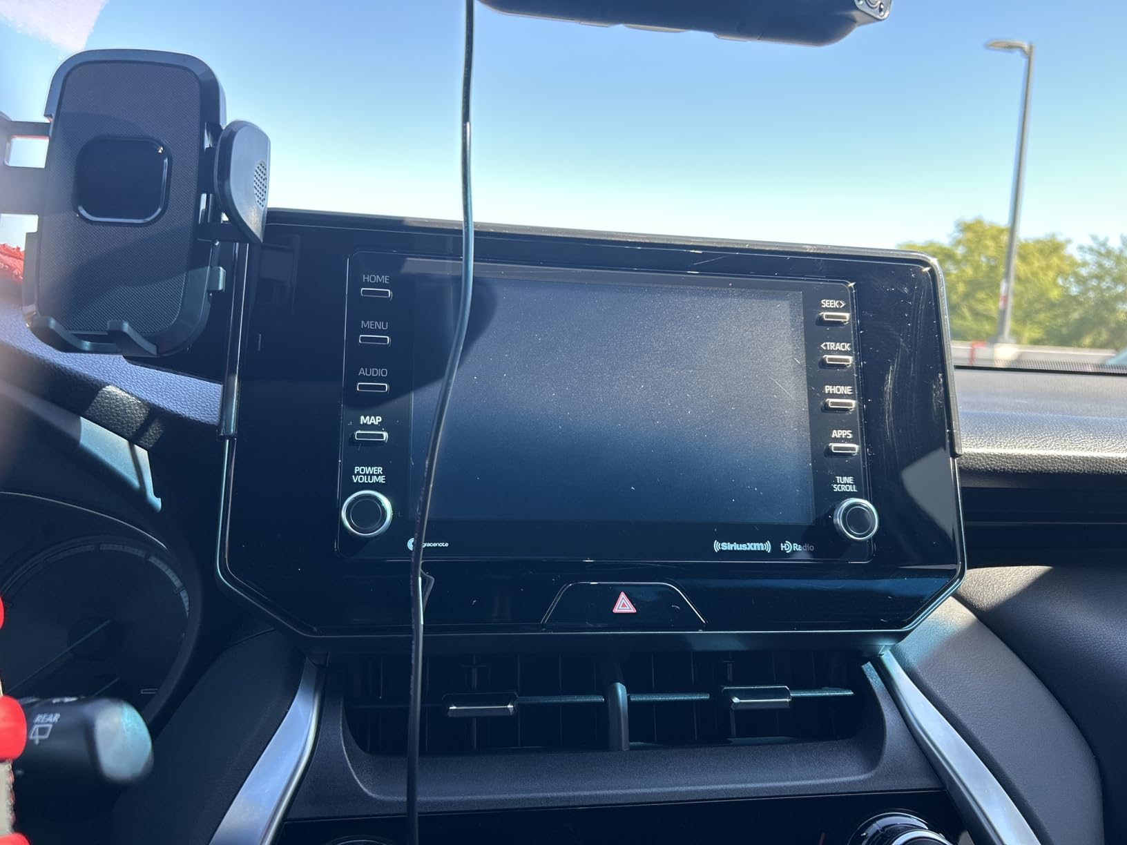 Peleus Car Phone Holder for Audi A4 2020+ A5 2020+ Q5 2021+ Car Phone Mount for Audi A4 with 10.1-Inch Screen Fit for Most Smartphones Cell Phone Automobile Cradles Hands-Free 360 Degree Rotation customer photo 1