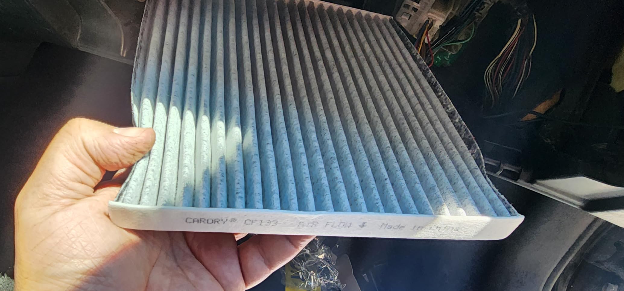 CARORY Cabin Air Filter w/Activated Carbon for VW Jetta 2005-2019, Tiguan 2008-2018, Passat 2005-2018, Golf 2010-2014, Beetle 2011-2019, for Audi A3 2004-2015, Q3 2012-2018, Fits OE# 1K0819644, CF373 customer photo 1
