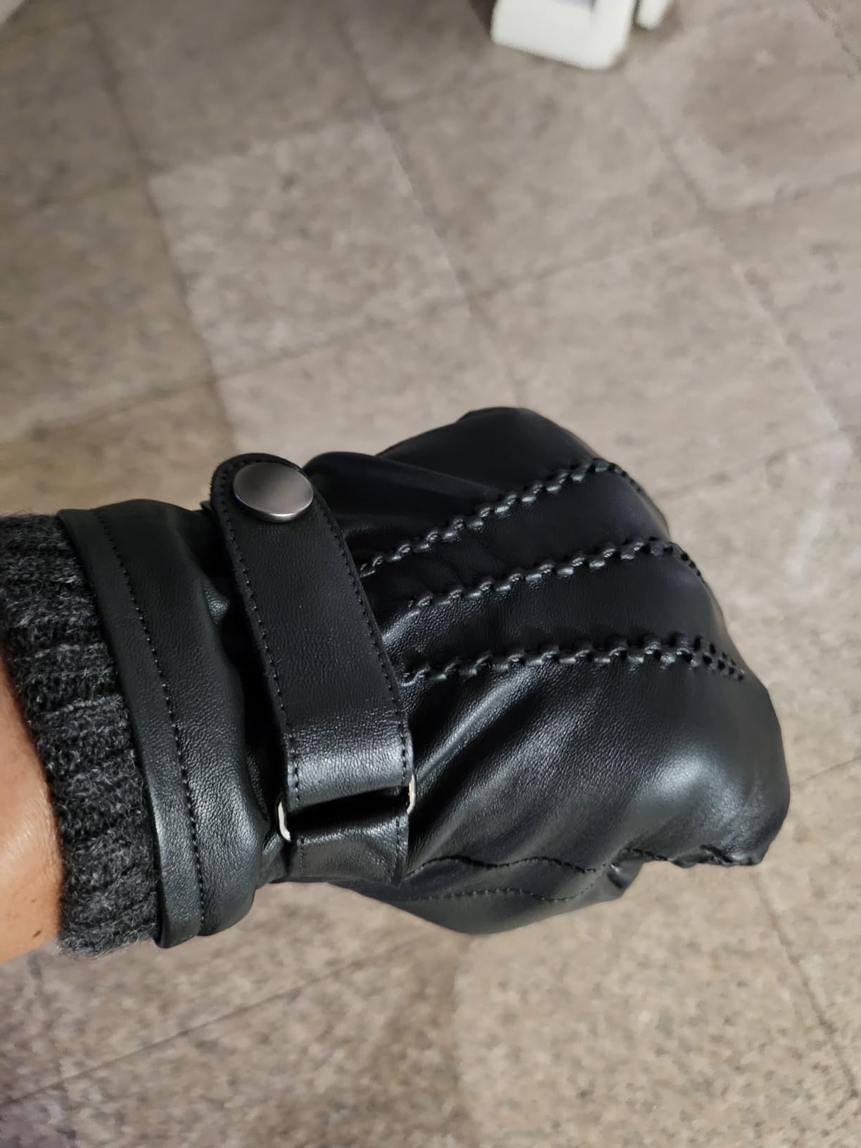 BISON DENIM Sheepskin Leather Gloves for Men, Winter Warm Touchscreen Gloves with Cashmere Lining, Driving Motorcycle Gloves customer photo 1