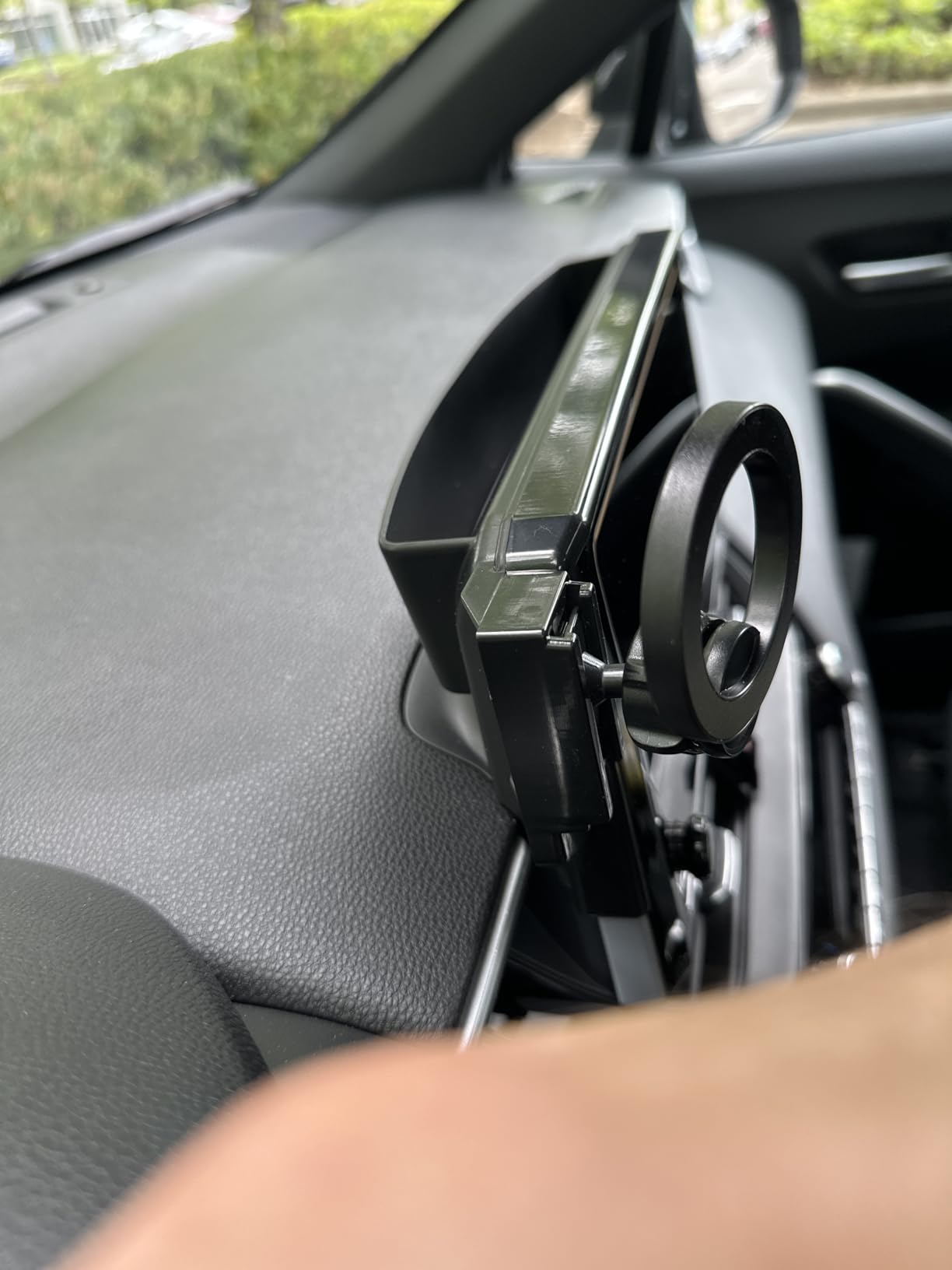 Car Phone Holder for Toyota Corolla 2020-2026, Corolla Cross 22-26 8