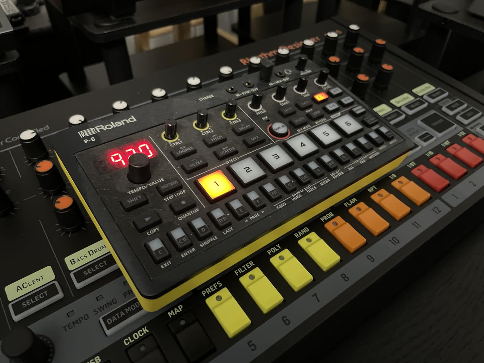 Roland AIRA Compact P-6 Creative Sampler | Granular Sound Design | Powerful Sequencer | Onboard Keyboard | Custom Loops | Built-In Mic | Hands-on Effects | Pocket-Size Sampler, 64-Step Sequencer, Granular Engine, USB-C Audio and Midi, ~3 Hr Battery, 20 Mfx customer photo 1