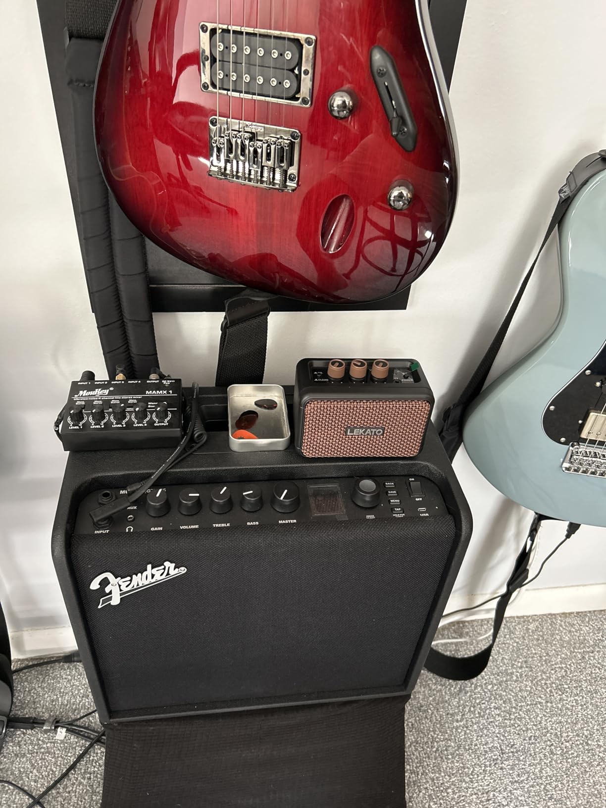 LEKATO Mini Guitar Amplifier, Dual Speakers 5W, Rechargeable Electric Guitar Amp Bluetooth with Clean Overdrive, 6H Working, Headphone Jack, Portable Small Amp for Practice AG-04 customer photo 2