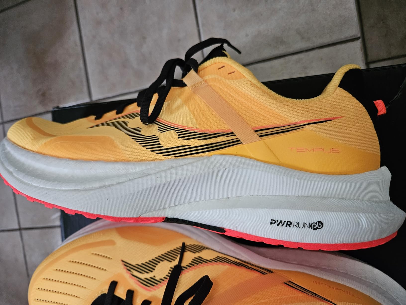 Saucony Men's Tempus Sneakers customer photo 1
