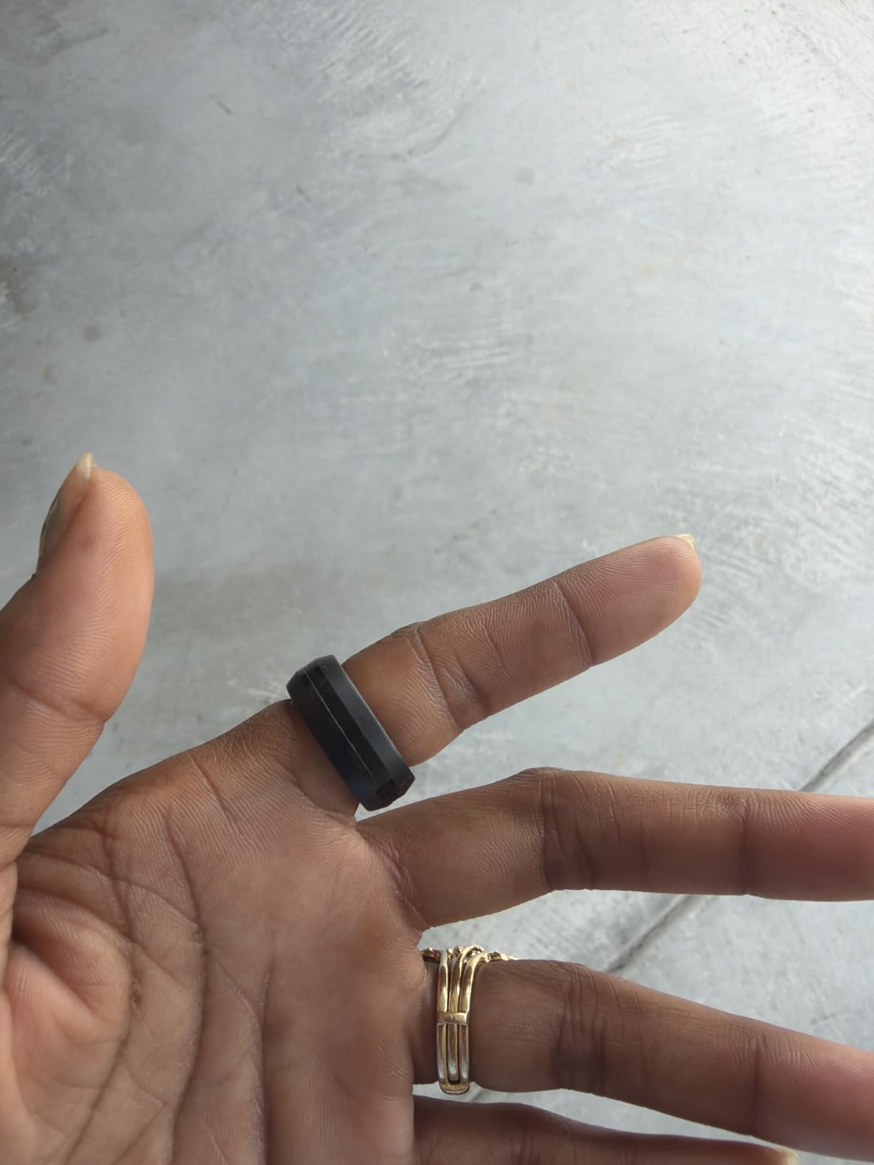 RENPHO Lynx Smart Ring-All Day Sleep & Activity Tracking, Includes Charging Case, Gifts for Men, 7-Day Battery Life, Subscription-Free App for iOS & Android, Size Before You Buy (Black, Size 11) customer photo 1