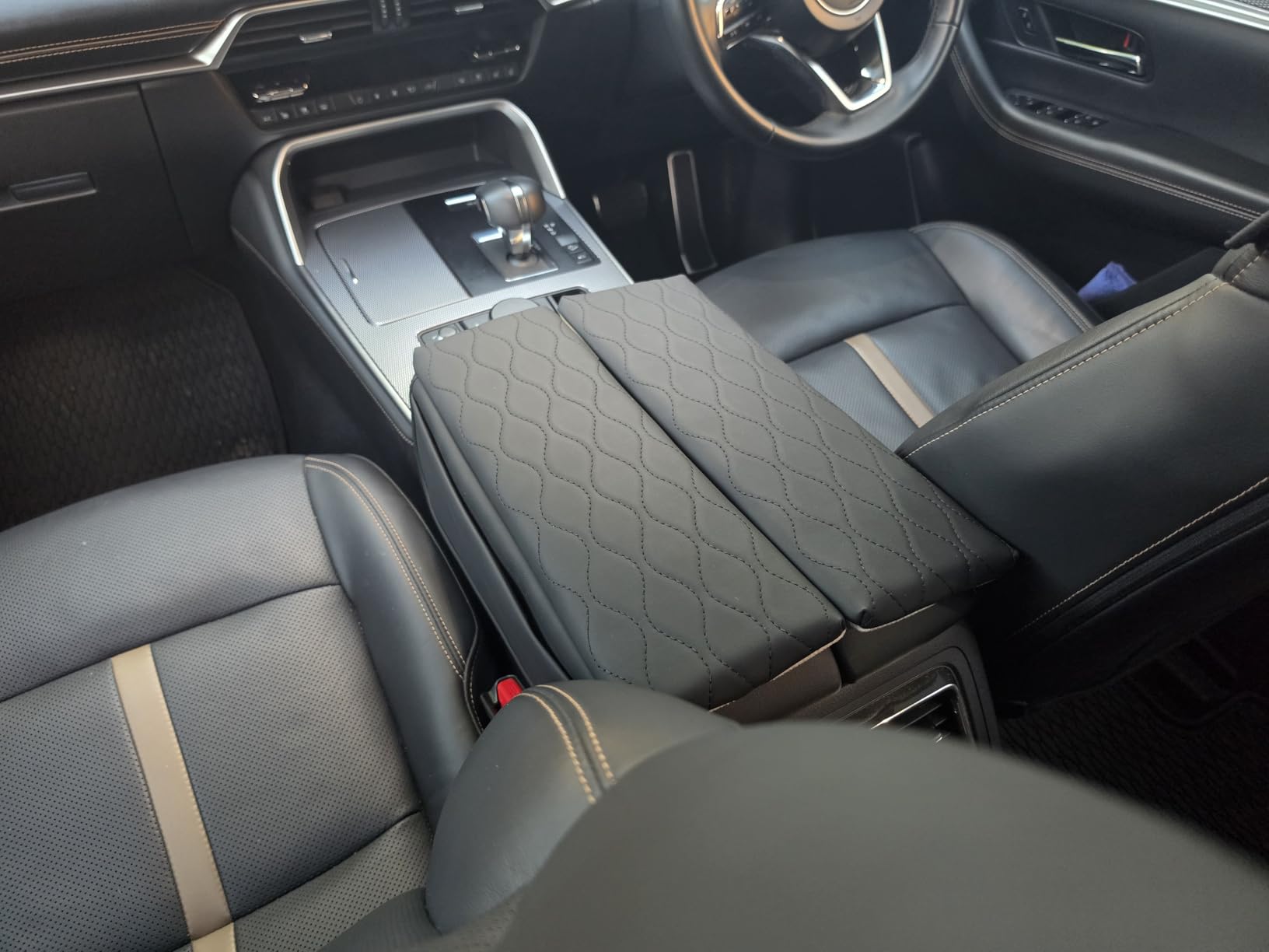 Shademax Center Console Cover for Subaru Outback 2020-2025 2026 Accessories Armrest Cover Cushion Pad for Subaru Outback Wilderness/Base/Premium/Onyx Edition/Limited/Touring customer photo 2