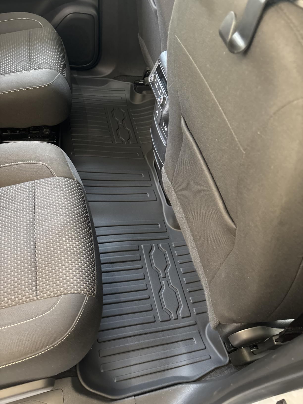 Floor Mats Set for 2024-2026 Chevy Traverse & GMC Acadia & 2025-2026 Buick Enclave, with 2nd Row Kick Mats, Only for 7 Seats Captain Chairs, All Weather TPE Cargo Liner Door Sill Accessories customer photo 2