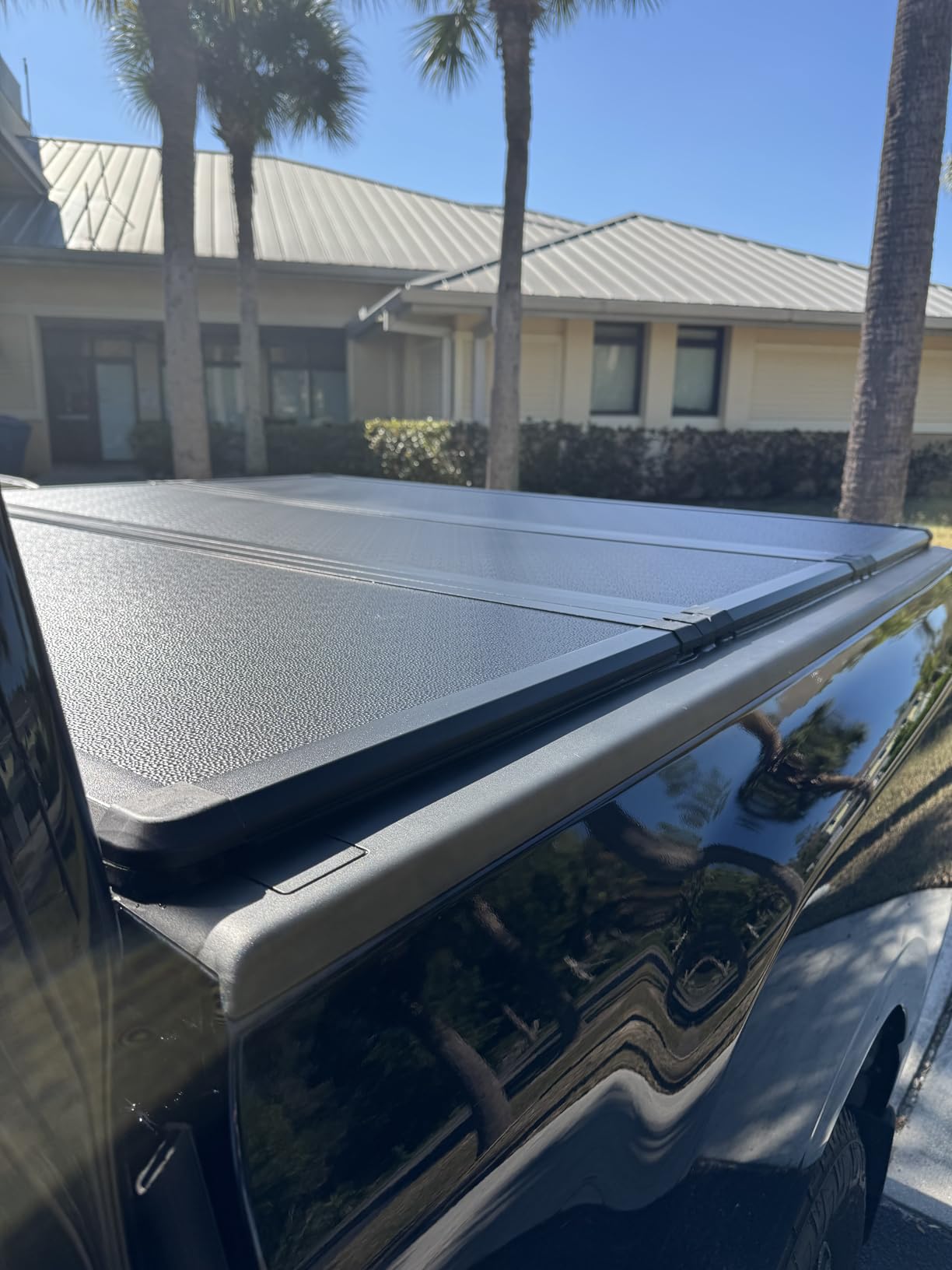 YITAMOTOR FRP Hard Tri Fold Truck Bed Tonneau Cover Fits for Nissan Titan with Utili-Track System 2017-2024, Fleetside 5.5 ft Bed w/o Titan Box customer photo 2
