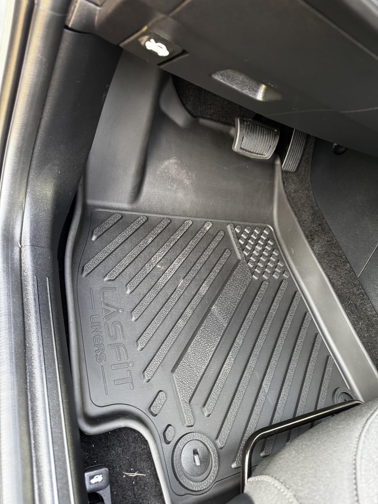 LASFIT Floor Mats for Nissan Titan 2017-2024 (Only Fit Crew Cab) & Titan XD 2016-2024, All Weather Custom Fit Floor Liners for Titan 1st & 2nd Row Car Mats (Not Fit Without Rear Seat Cargo Organizer) customer photo 2