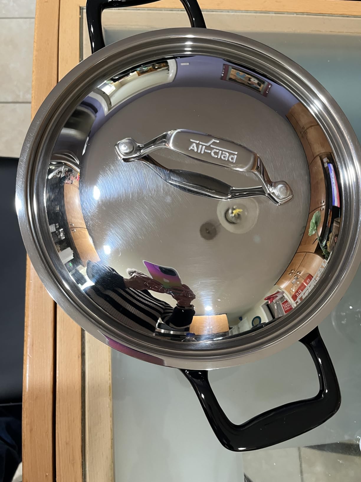 All-Clad Cast Iron Stockpot, 6 Qt Enameled Cast Iron Dutch Oven with Lid, Grill, Oven Safe up to 650F, Pot Compatible with All Stovetops (Gas, Electric & Induction), Easy-Clean, Cookware, Black customer photo 1