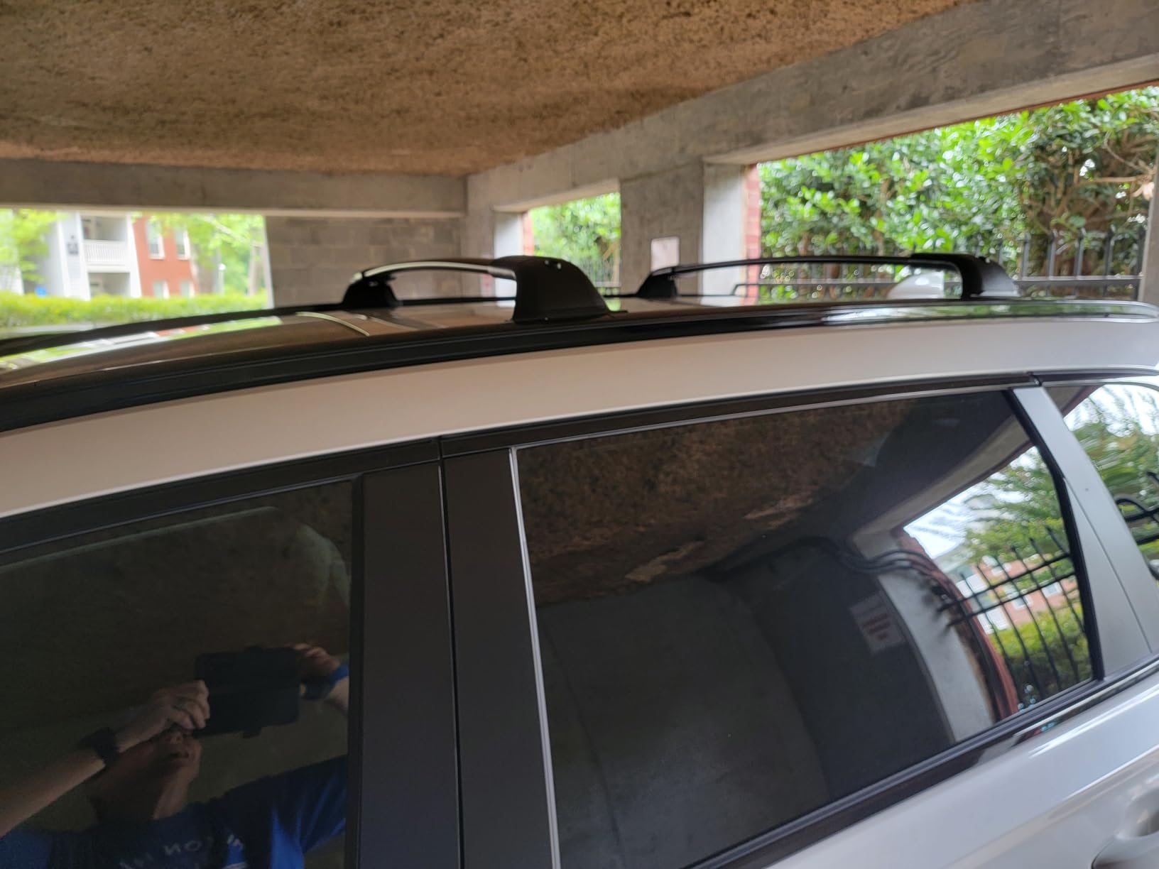 KINGGERI 300lbs All Aluminum Roof Rack Cross Bars Compatible with Jeep Grand Cherokee L 2021-2026 and 2022-2026 Grand Cherokee WL Lockable Heavy Duty Crossbars Rooftop Cargo Basket Luggage Kayak customer photo 2